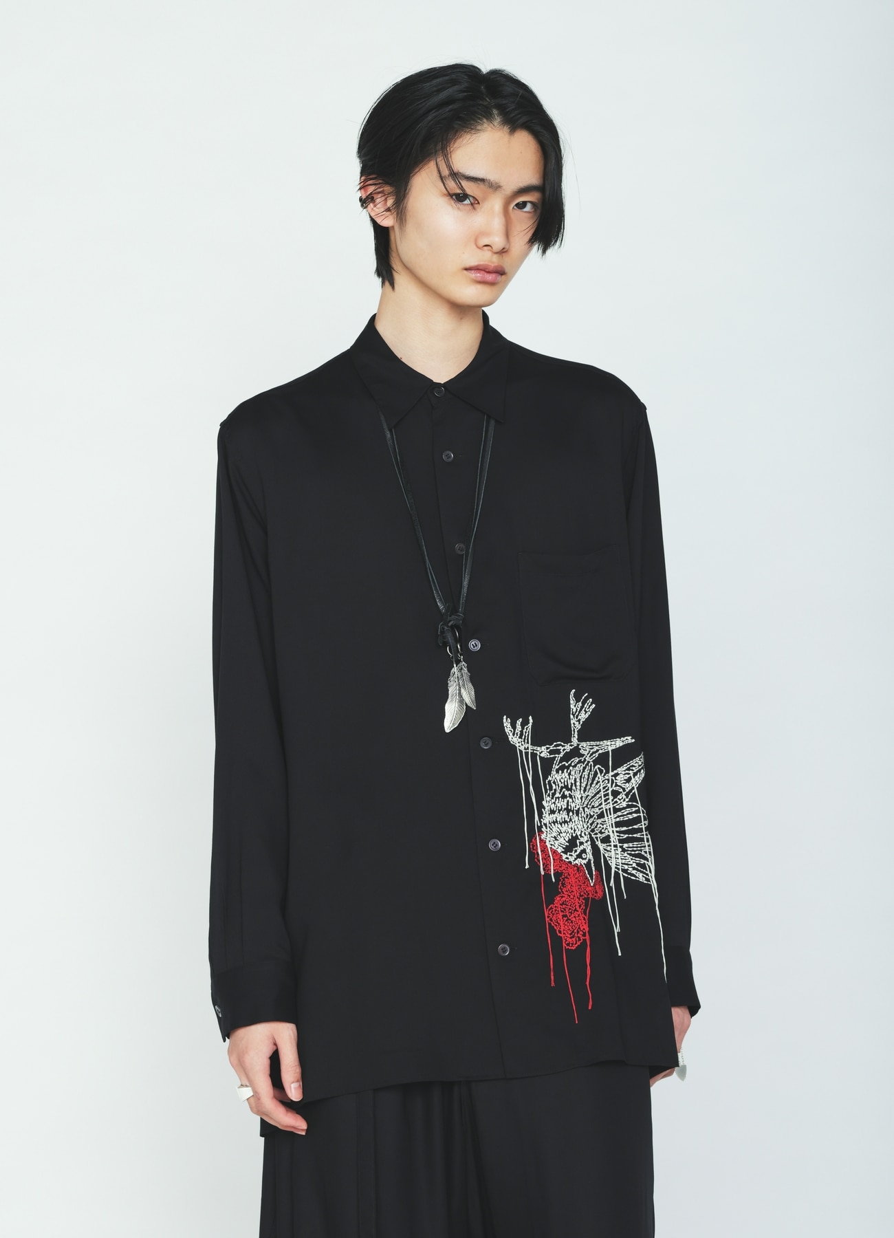 RAYON TWILL CROW AND FLOWER EMBROIDERY SHIRT