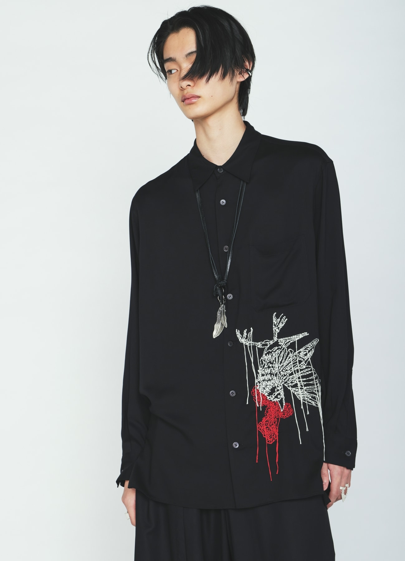 RAYON TWILL CROW AND FLOWER EMBROIDERY SHIRT