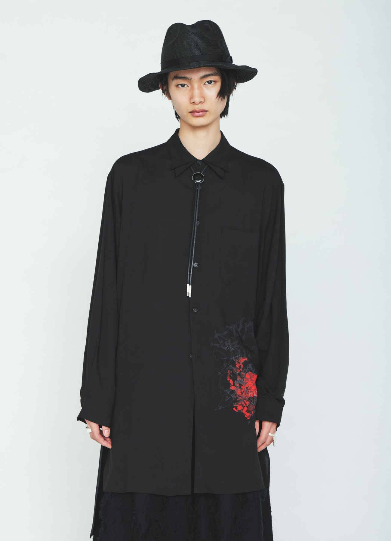 RAYON “Y” LETTER AND RED FLOWER PRINT LAYERED-COLLAR SHIRT