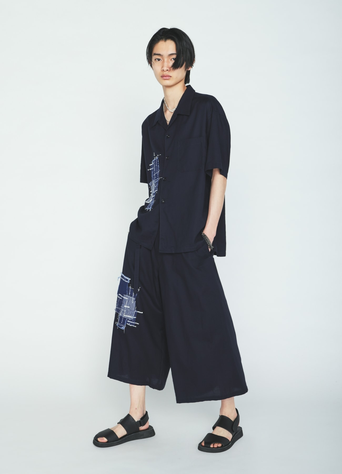 ORGANIC COTTON WASHER SHORT-SLEEVE SHIRT WITH SASHIKO EMBROIDERY