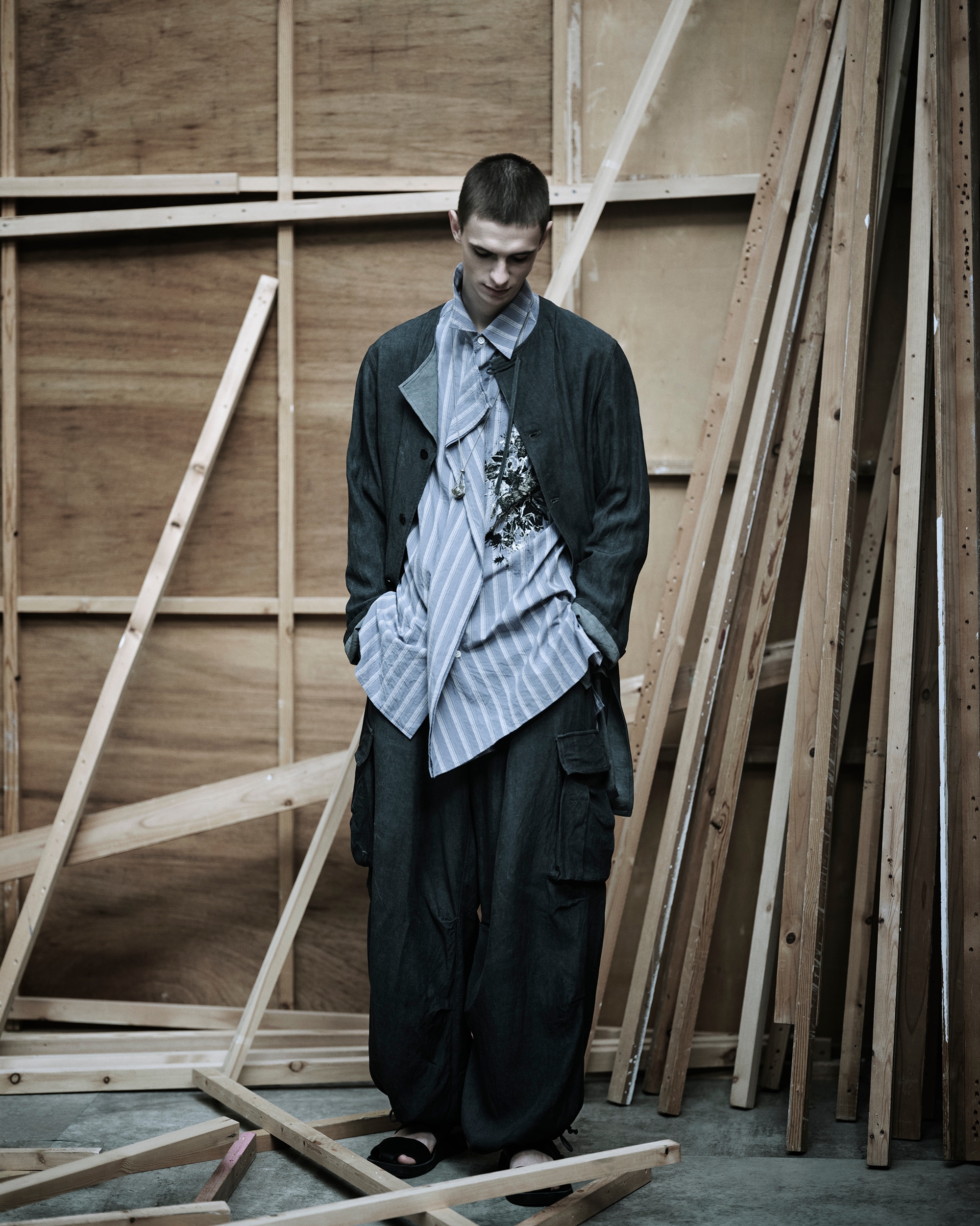 COTTON STRIPED HORSE RIDER PRINT DRAPE SHIRT