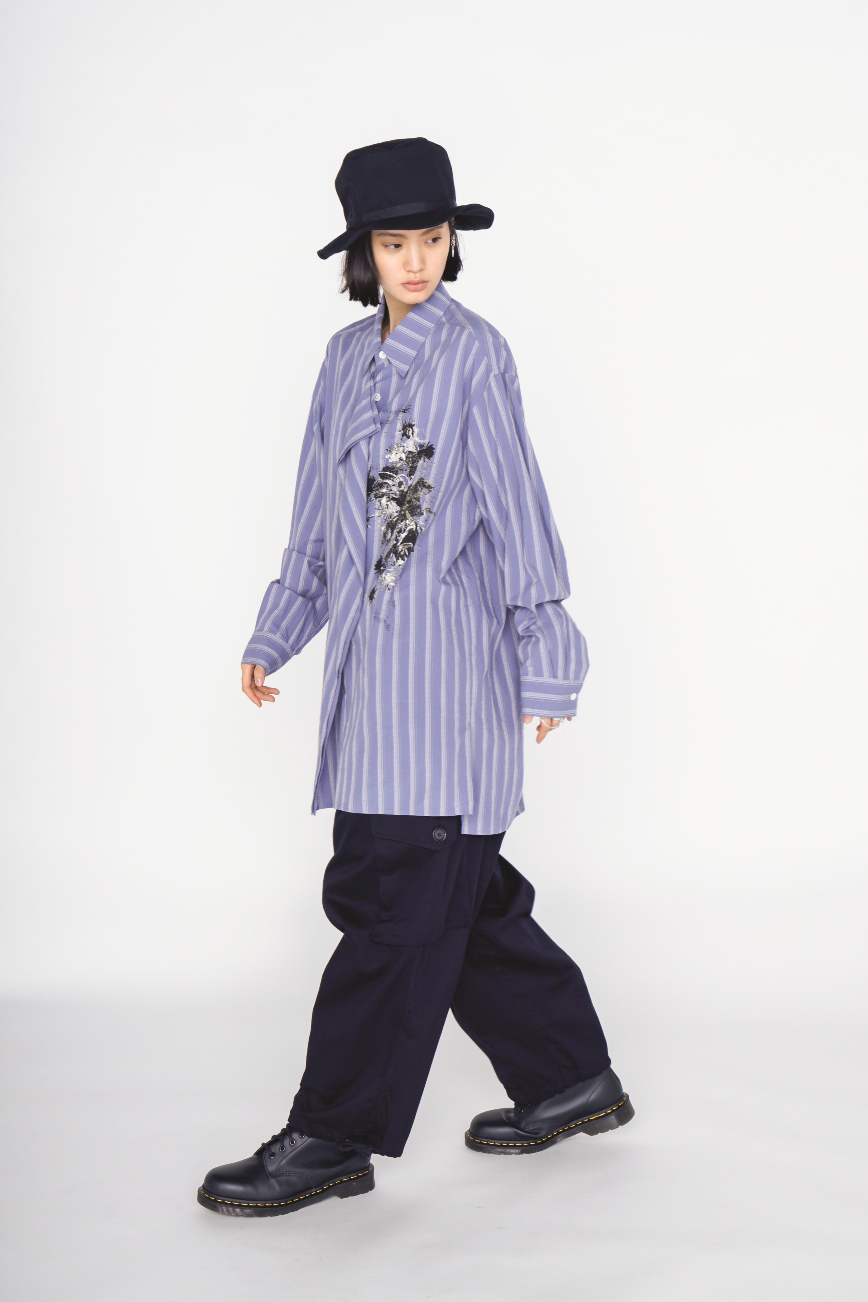 COTTON STRIPED HORSE RIDER PRINT DRAPE SHIRT