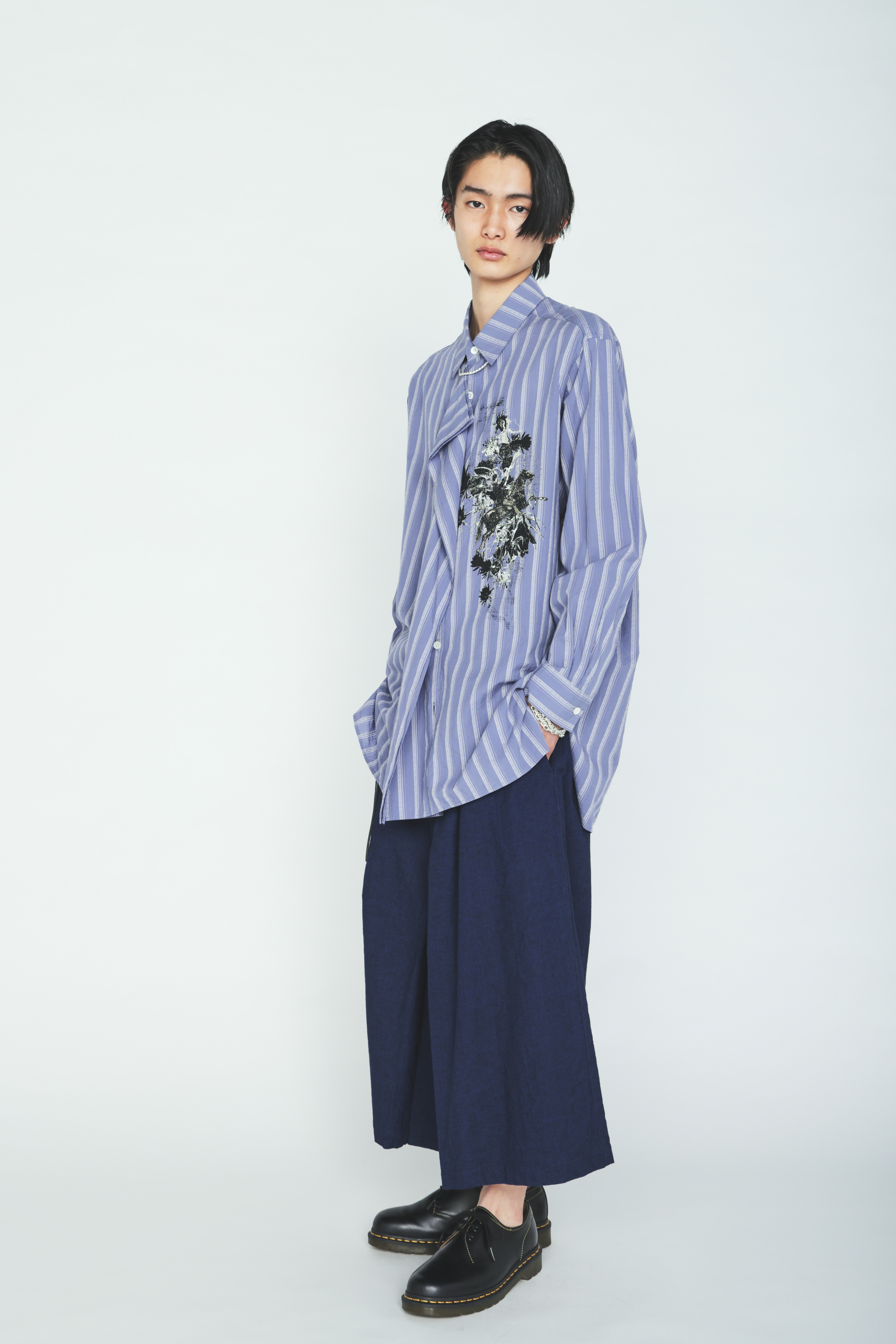 COTTON STRIPED HORSE RIDER PRINT DRAPE SHIRT