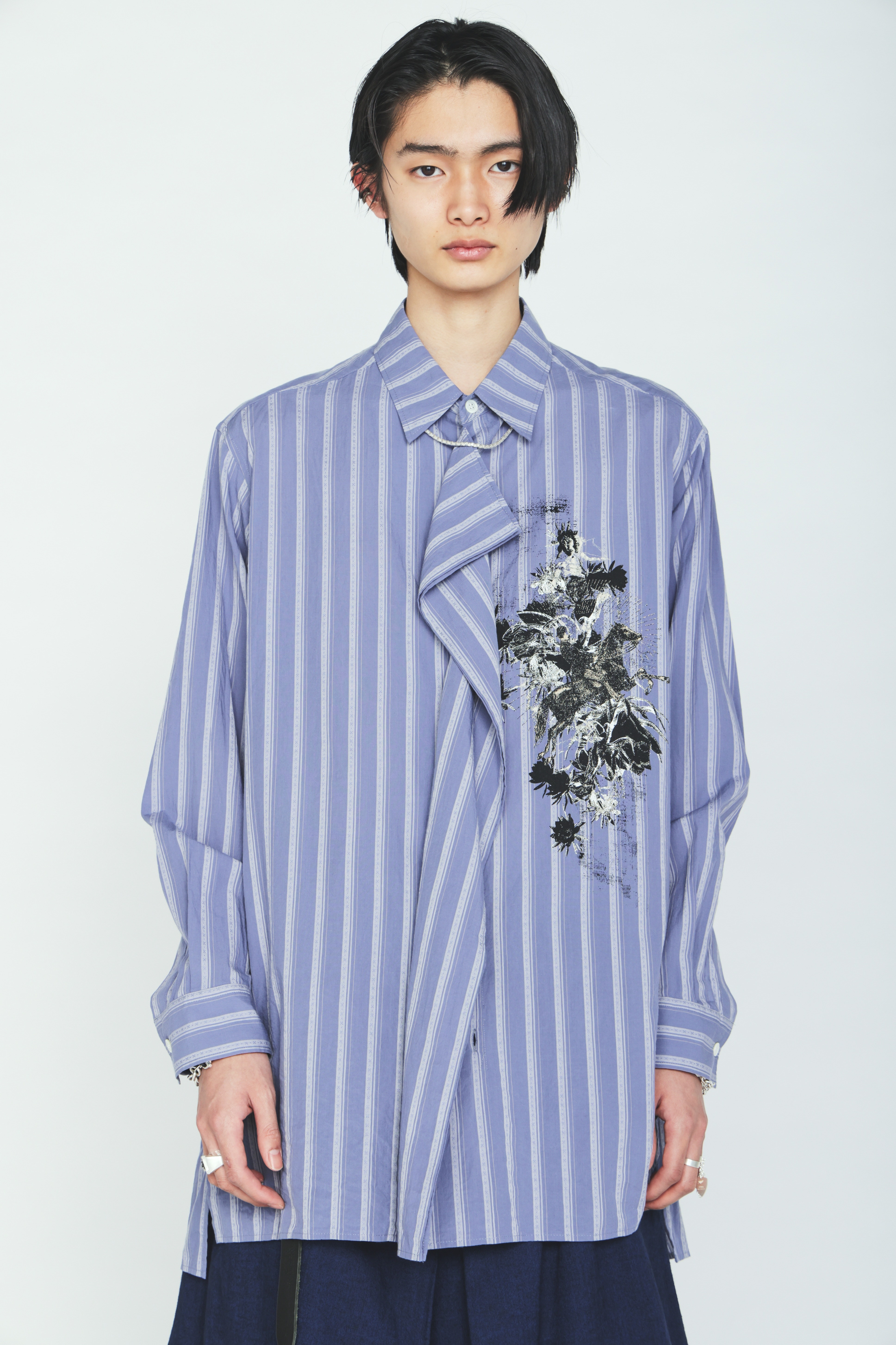 COTTON STRIPED HORSE RIDER PRINT DRAPE SHIRT