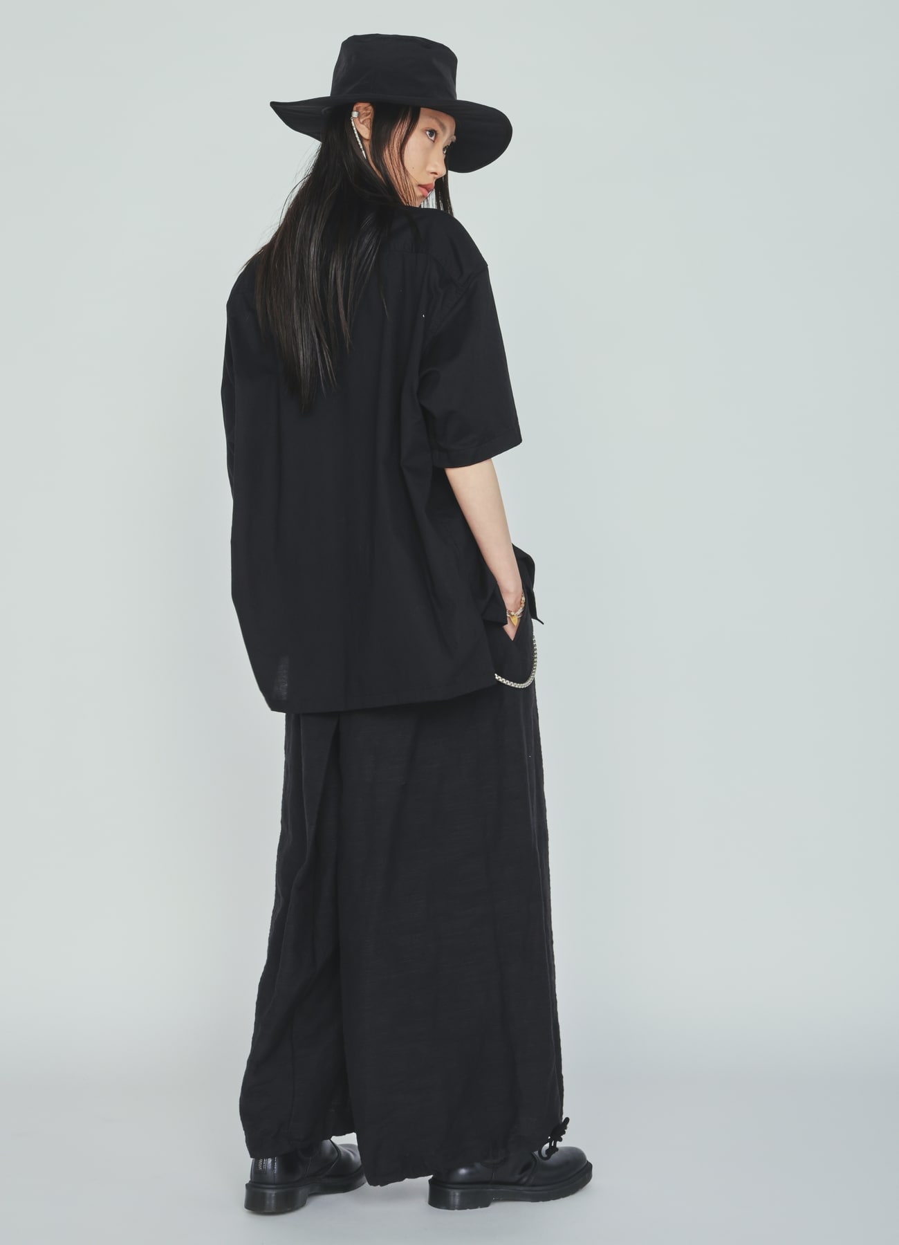 COTTON TWILL OPEN COLLAR SHORT-SLEEVE SHIRT