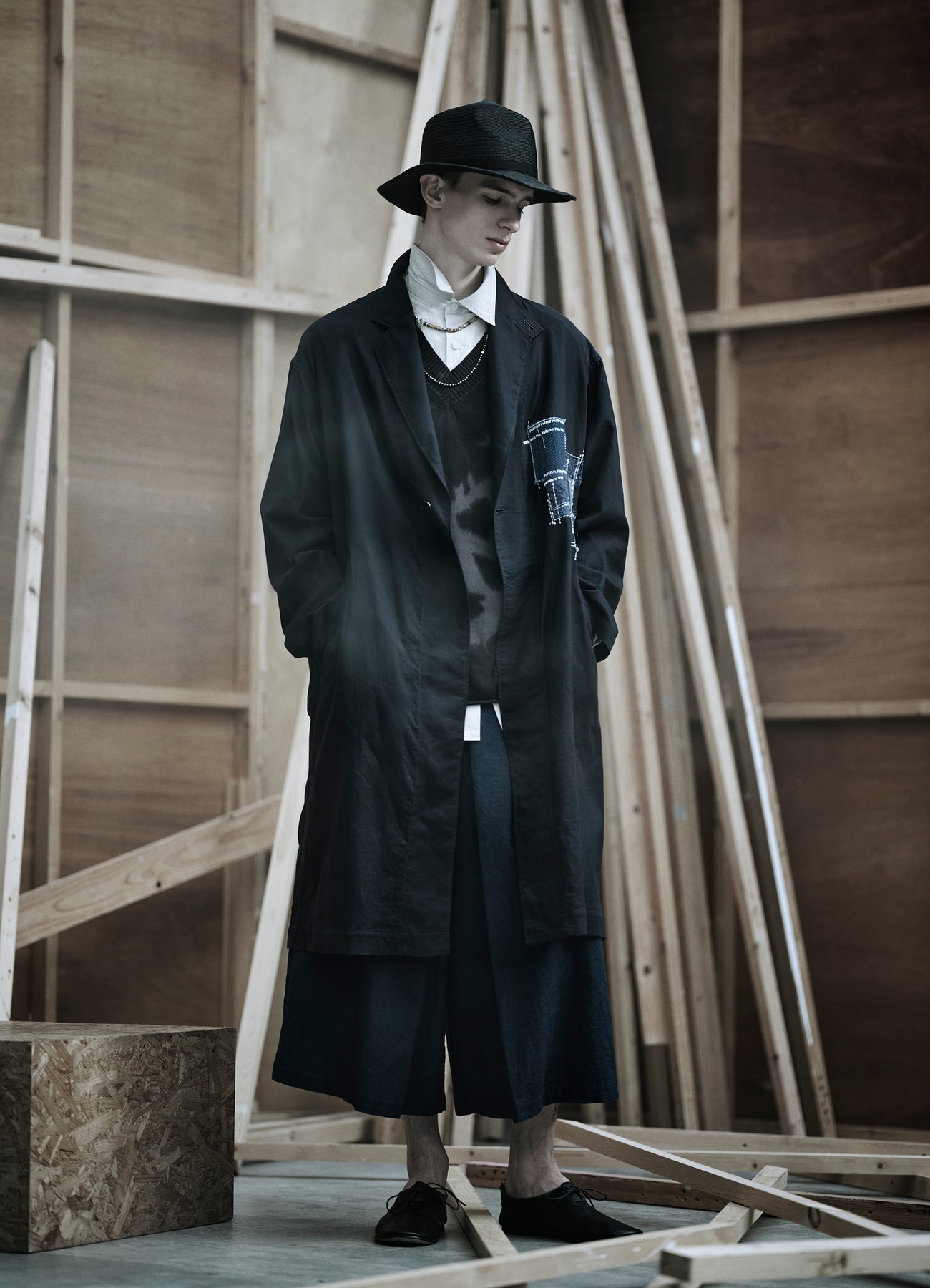 ORGANIC COTTON WASHER ONE-BUTTON LONG COAT WITH SASHIKO EMBROIDERY