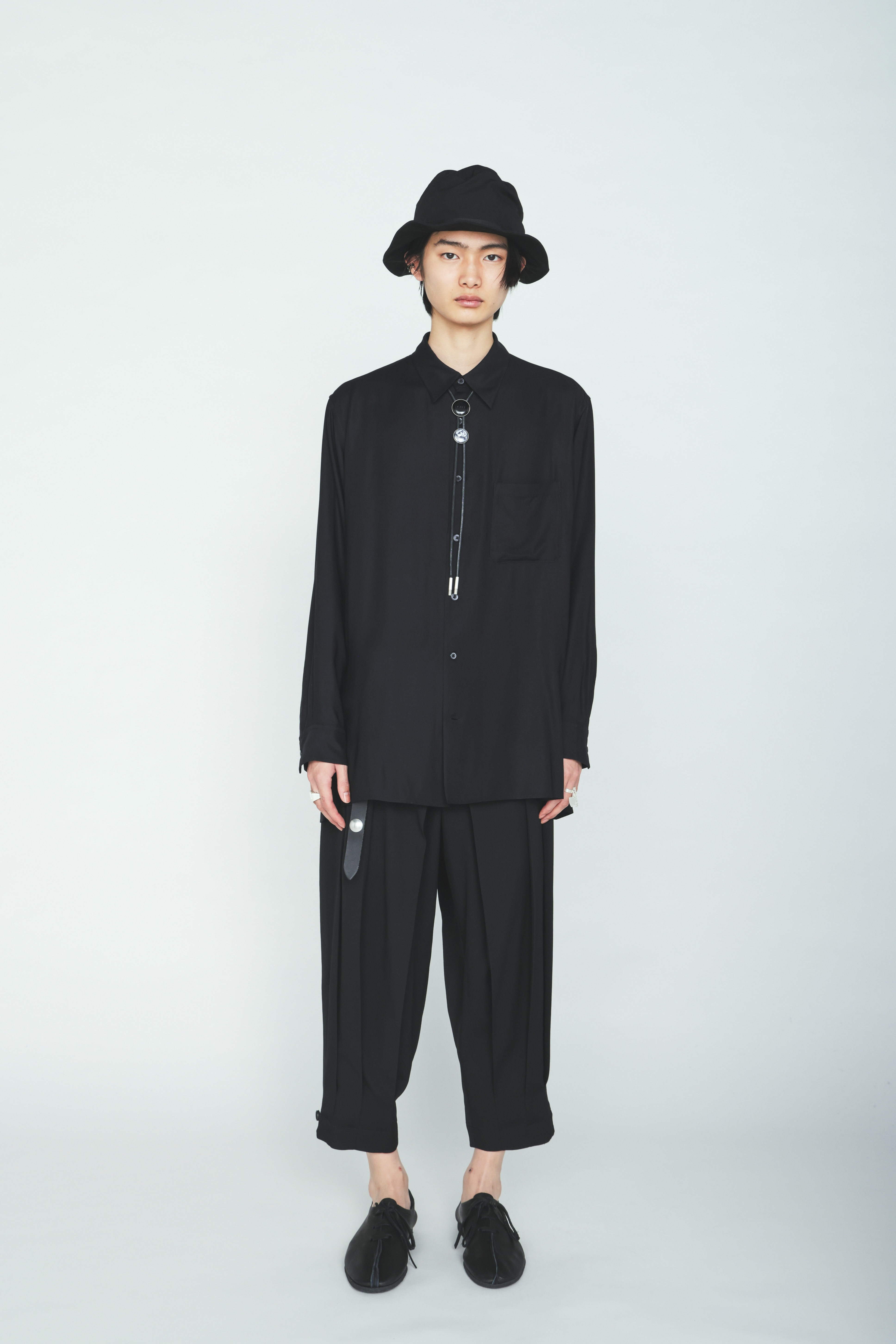 STUDS COW LEATHER BELT