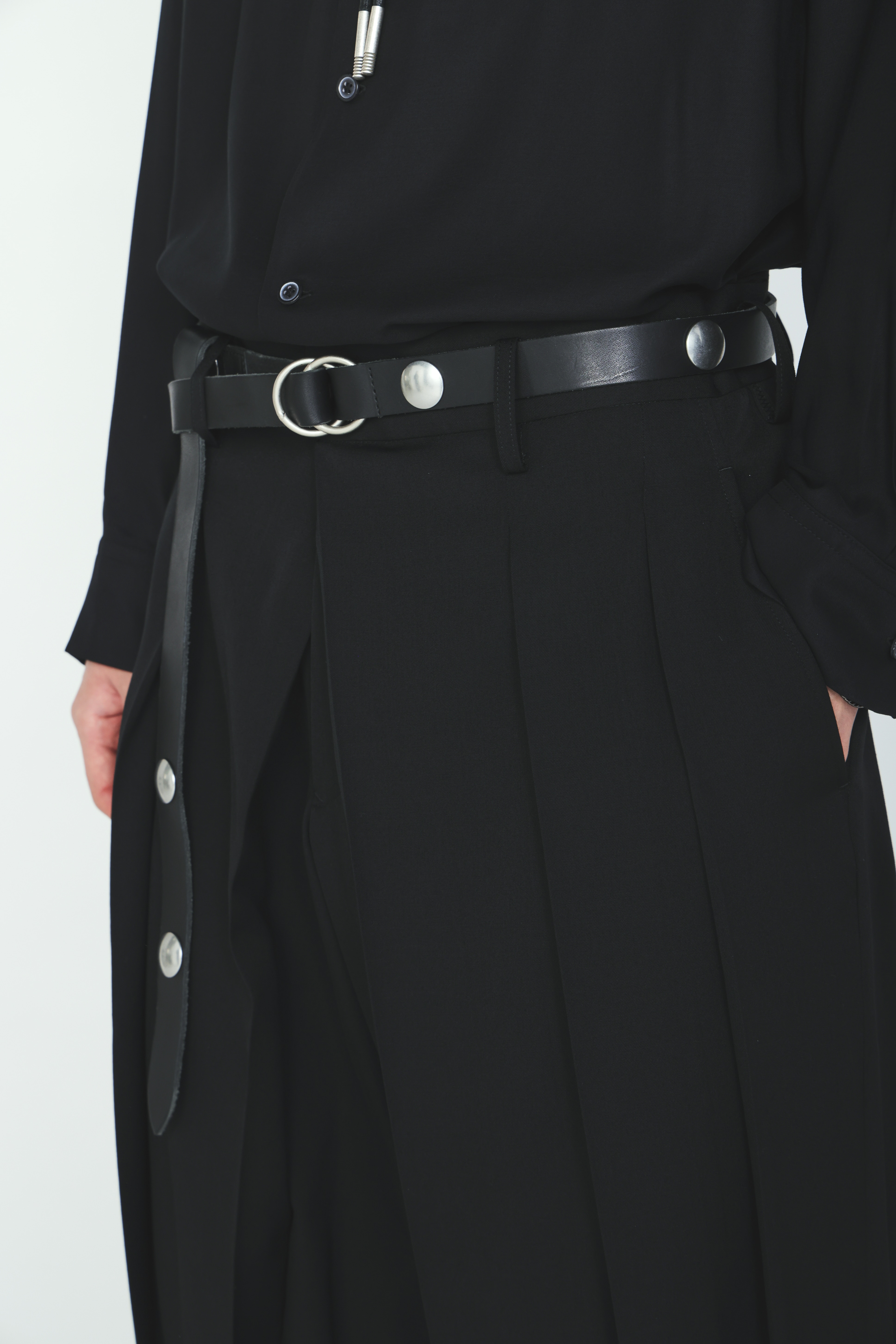 STUDS COW LEATHER BELT