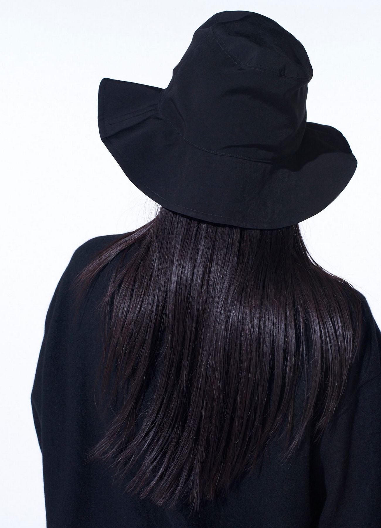 CREPE de CHINE WIDE BRIM HAT