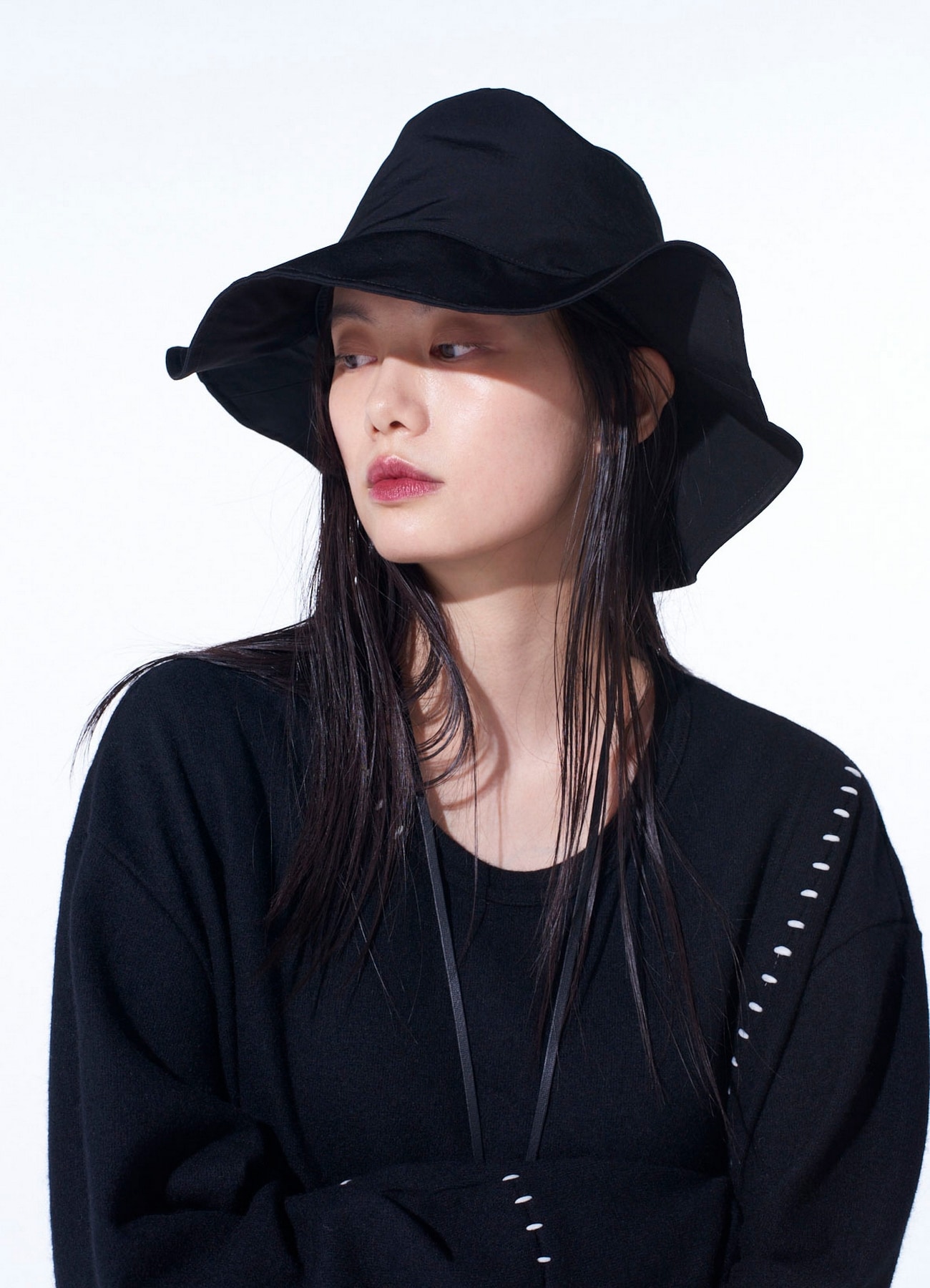 CREPE de CHINE WIDE BRIM HAT