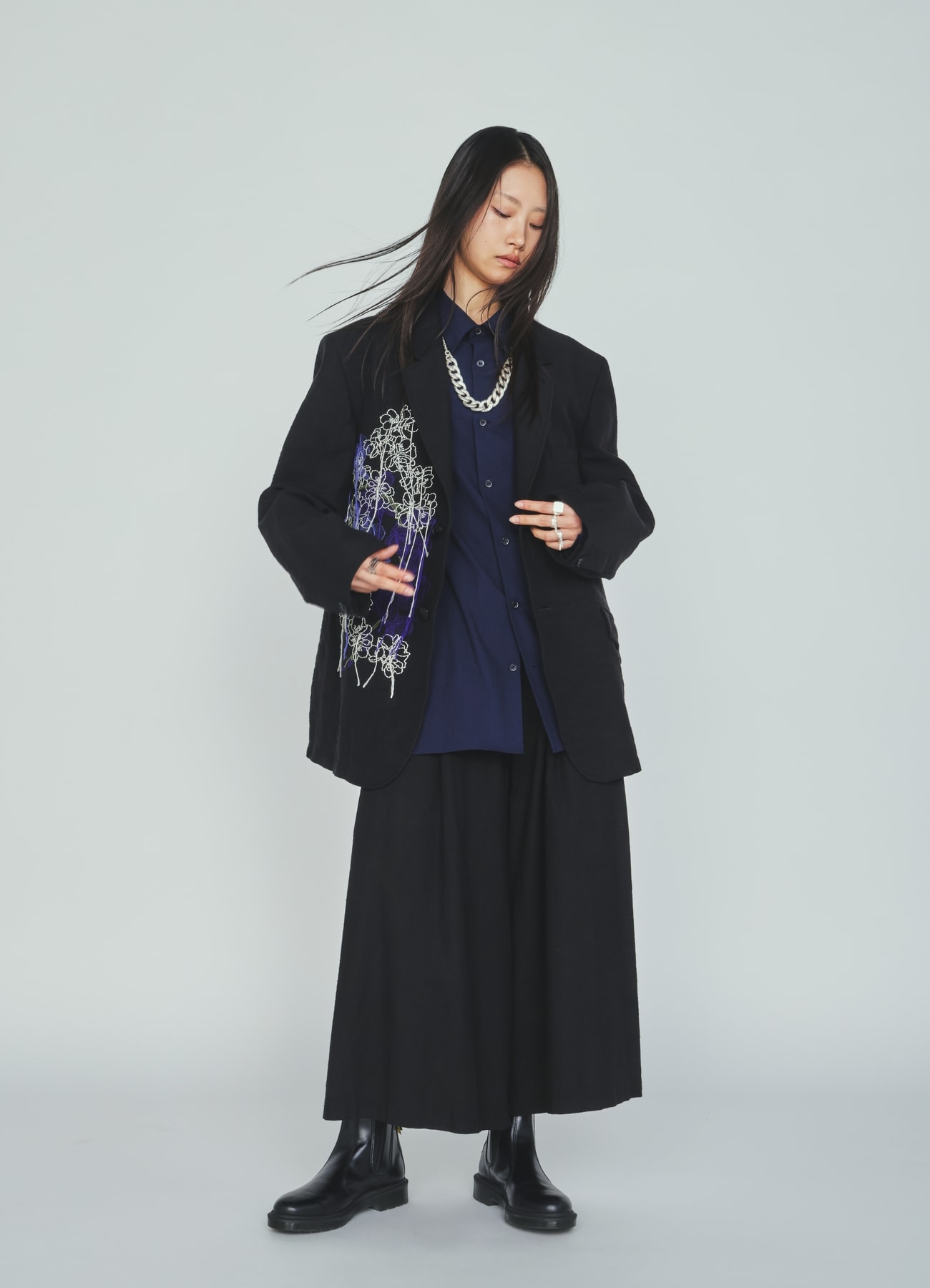 COTTON/LINEN FLOWER EMBROIDERY JACKET(S Black): S'YTE｜THE SHOP