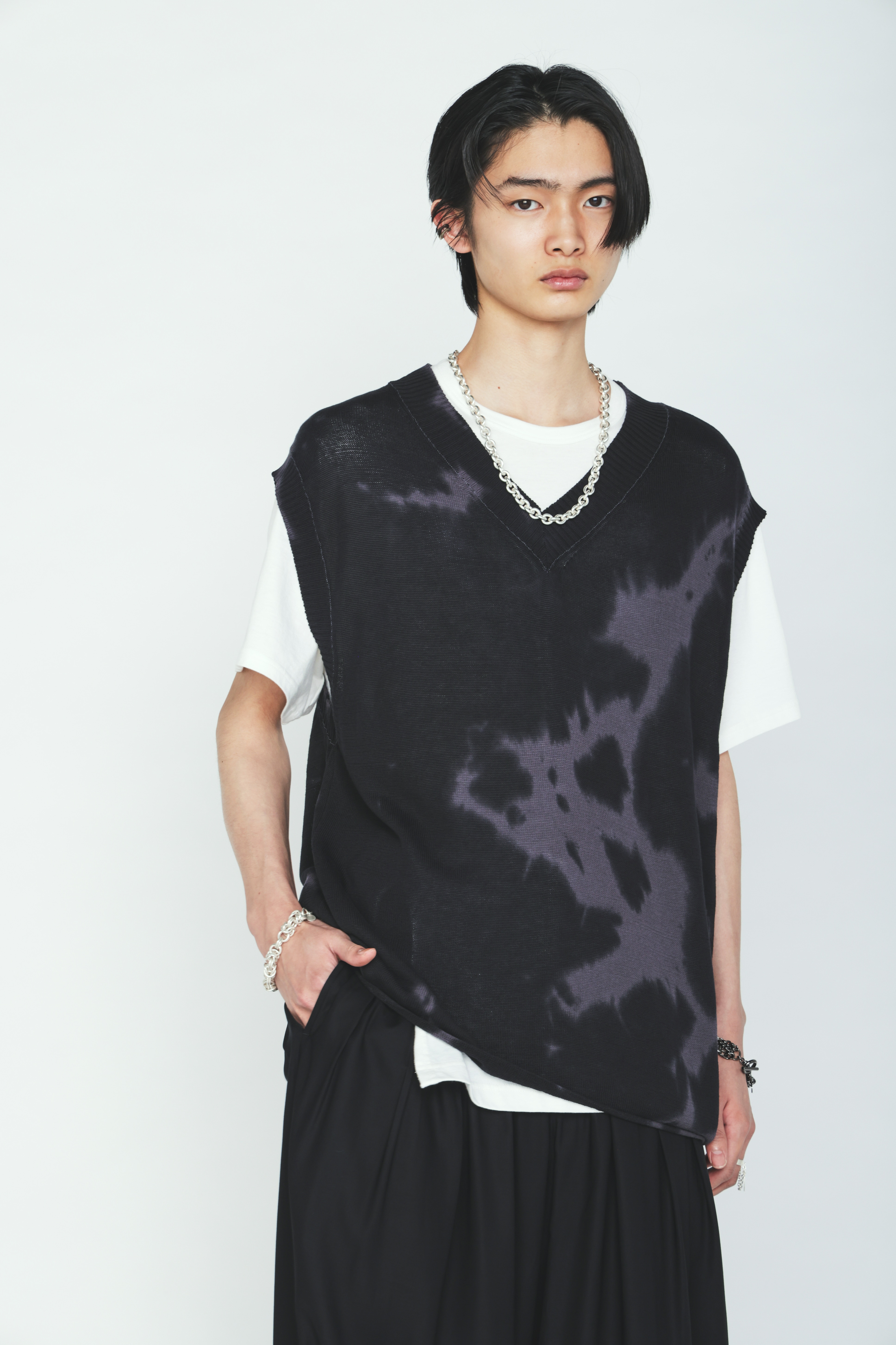 CHUSEN-DYED COMPACT TWIST VEST