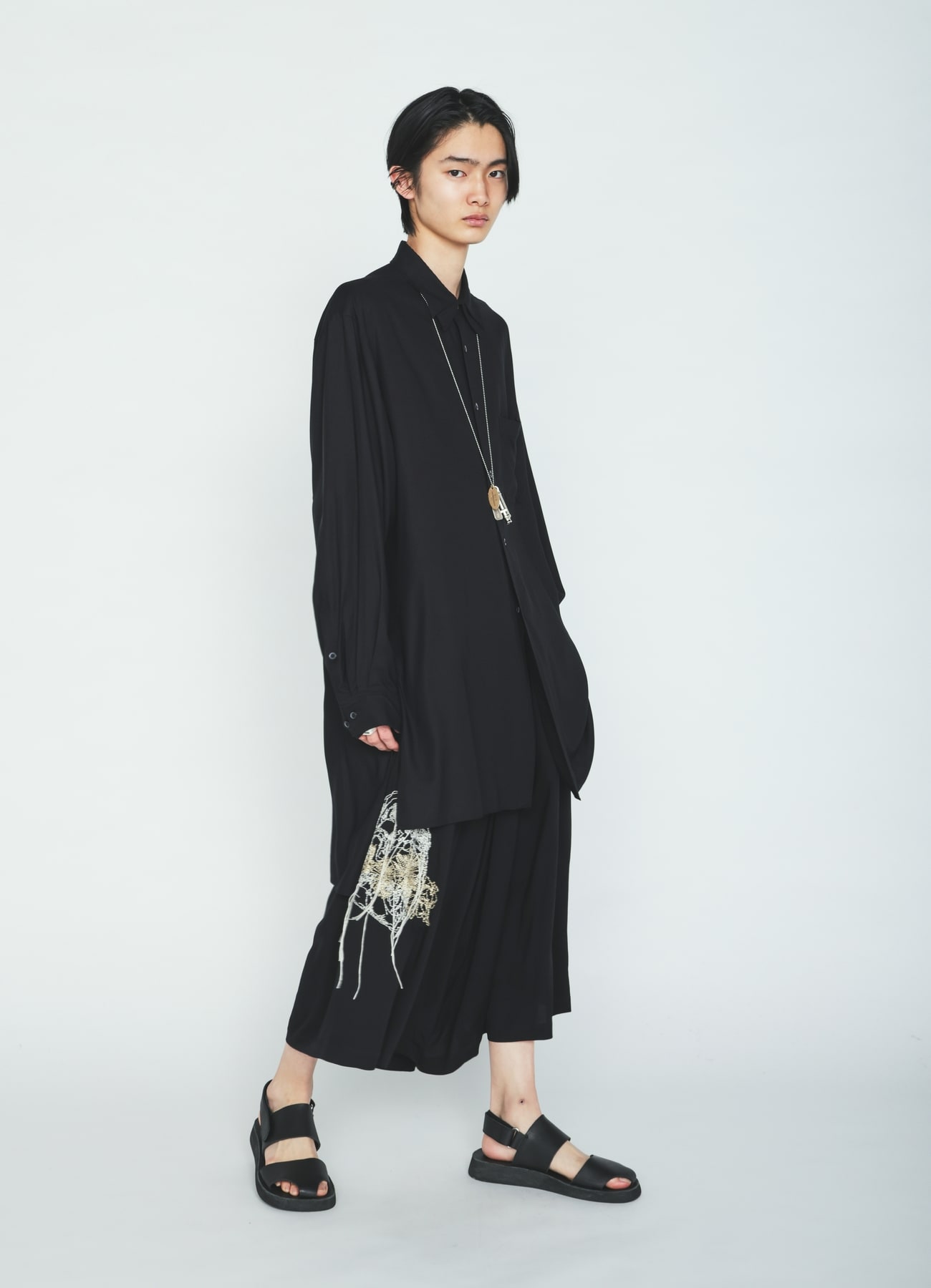 RAYON TWILL SKULL EMBROIDERY CULOTTE PANTS