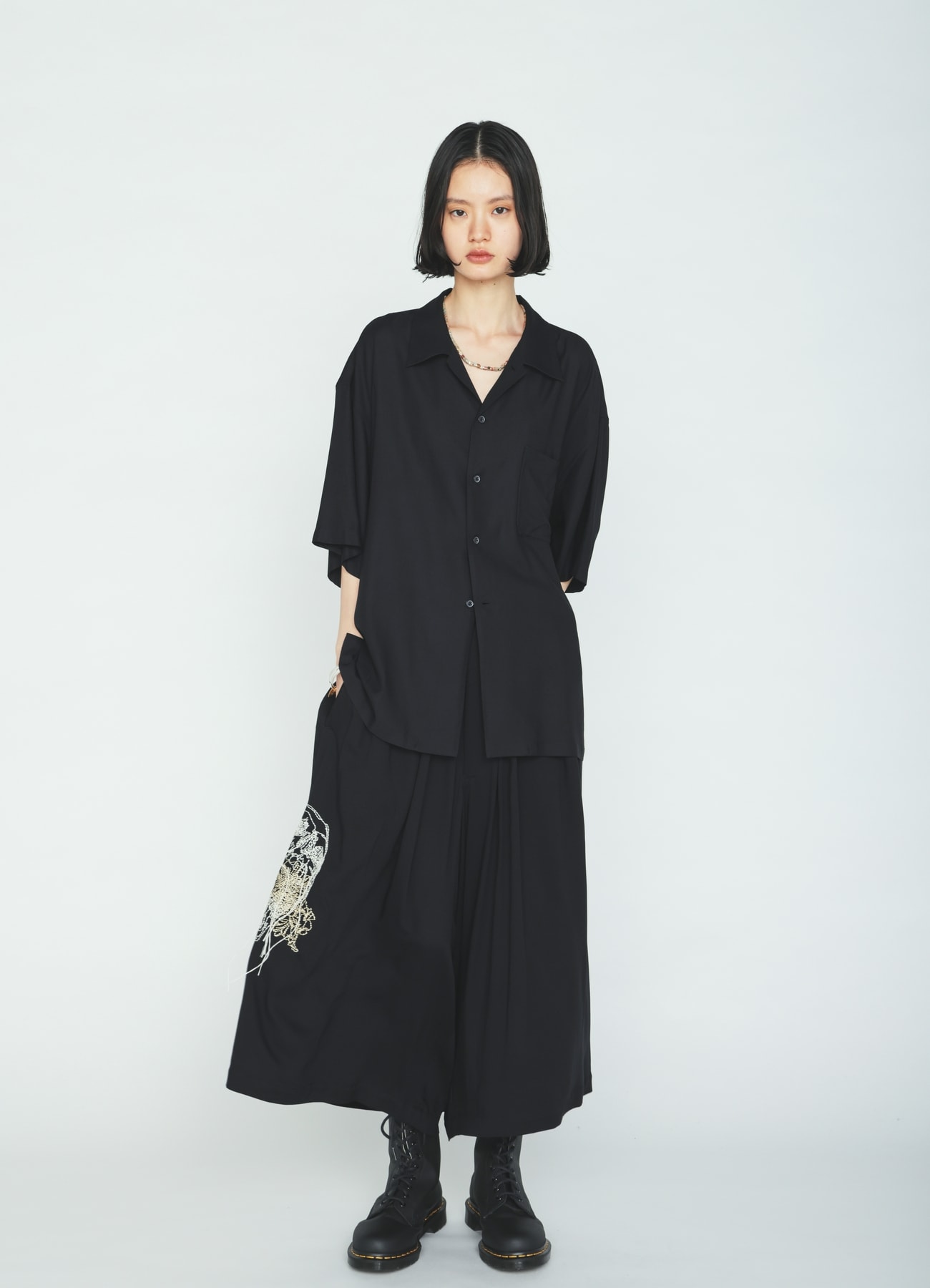 RAYON TWILL SKULL EMBROIDERY CULOTTE PANTS