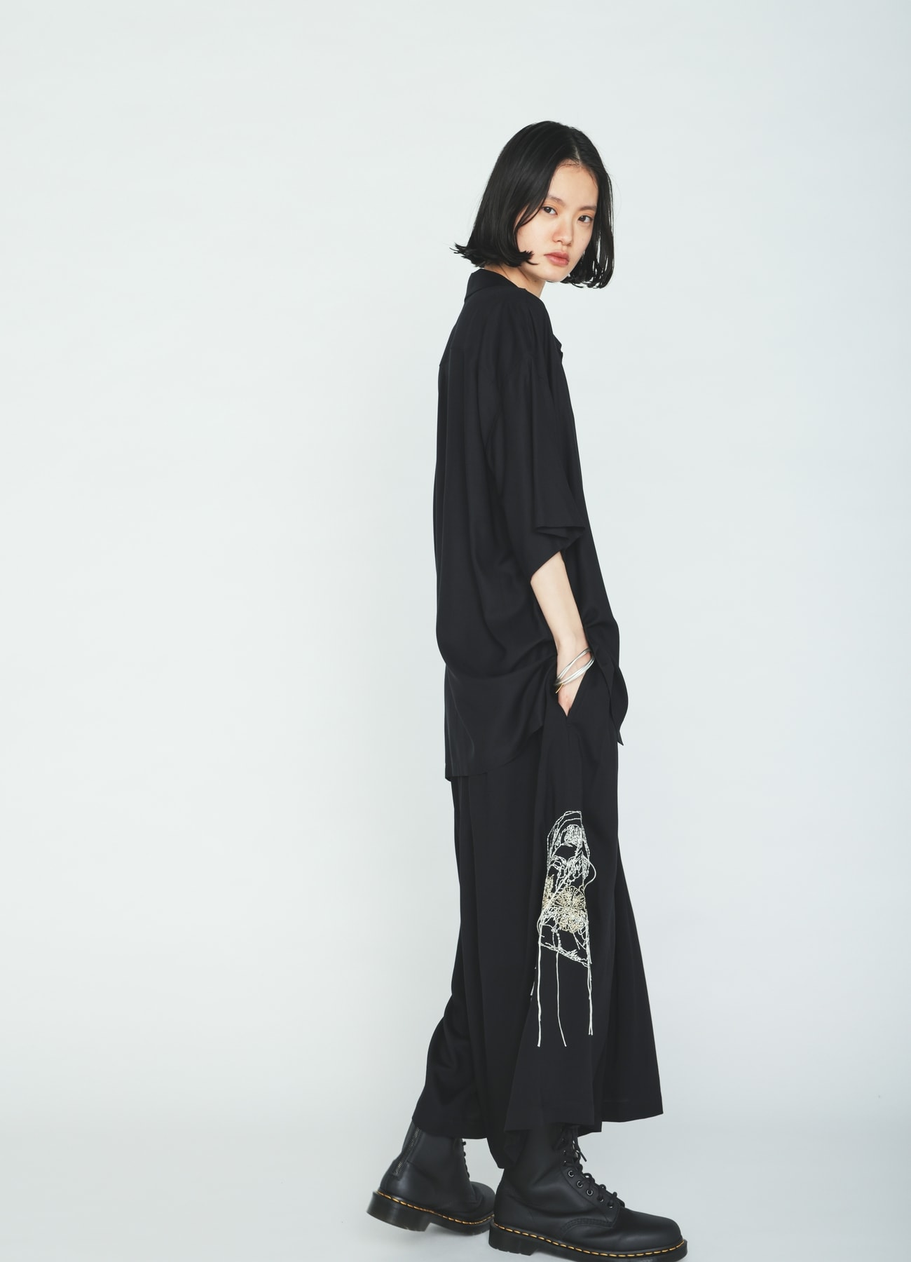 RAYON TWILL SKULL EMBROIDERY CULOTTE PANTS