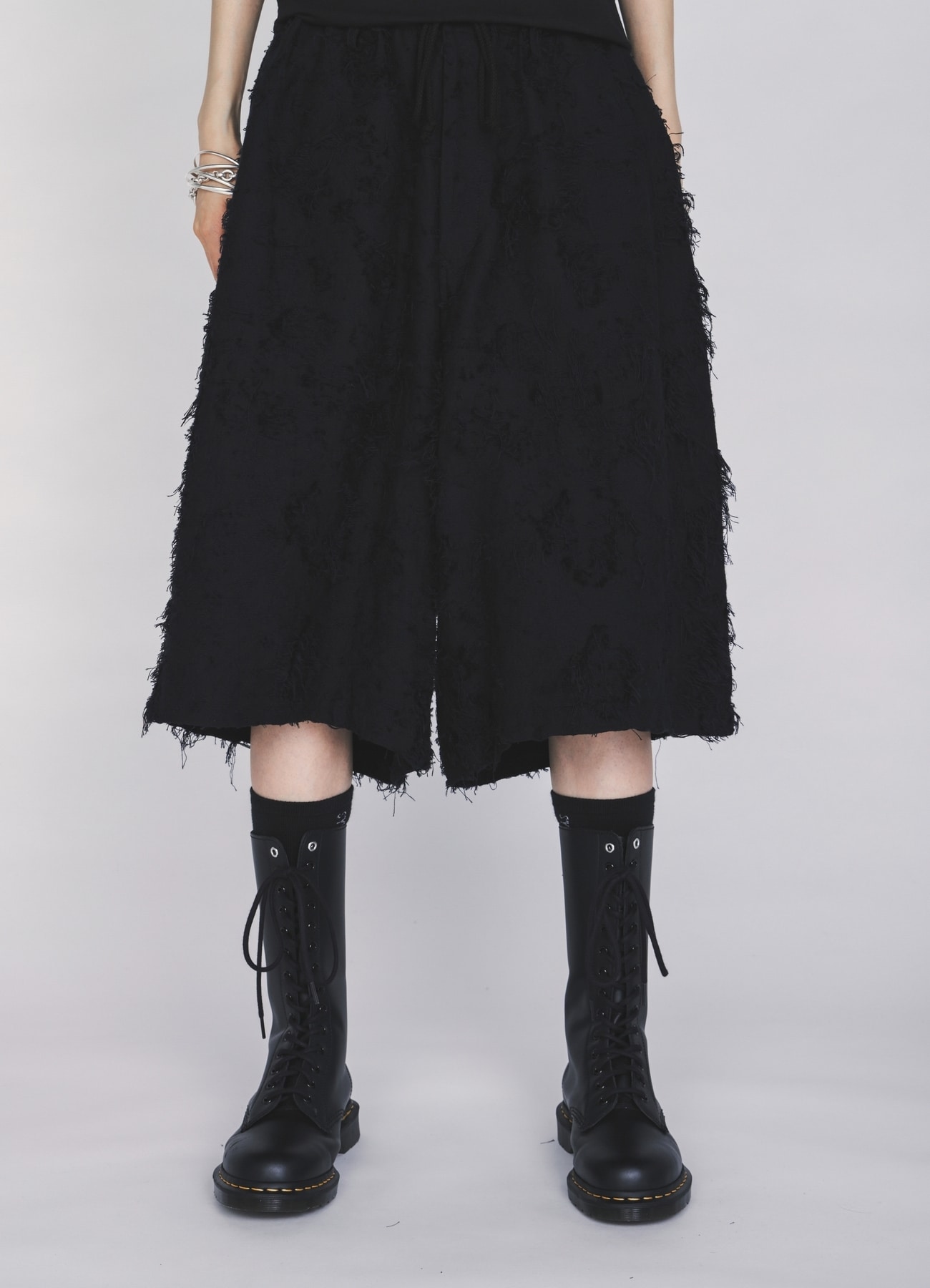 COTTON BOTANICAL SHEER JACQUARD SHORT PANTS