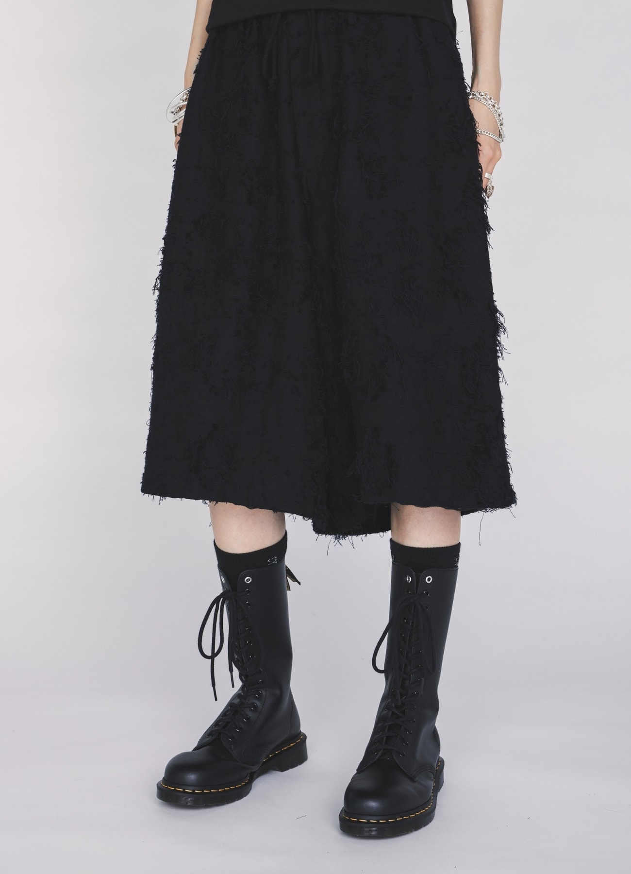 COTTON BOTANICAL SHEER JACQUARD SHORT PANTS