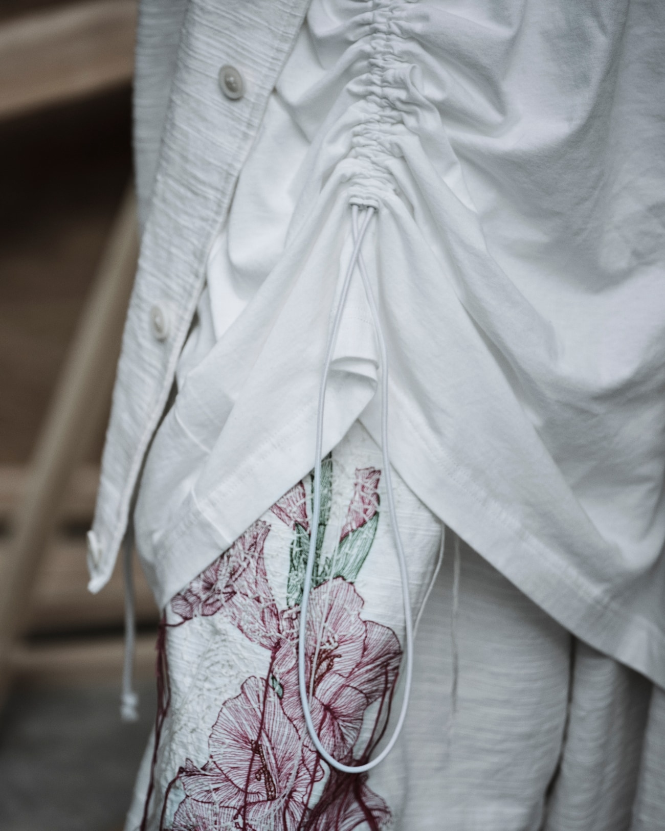 COTTON/LINEN FLOWER EMBROIDERY BALLOON PANTS
