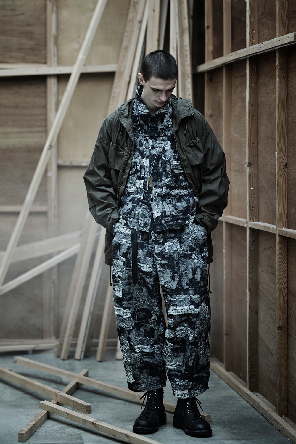 JACQUARD DENIM 2-TUCK PANTS