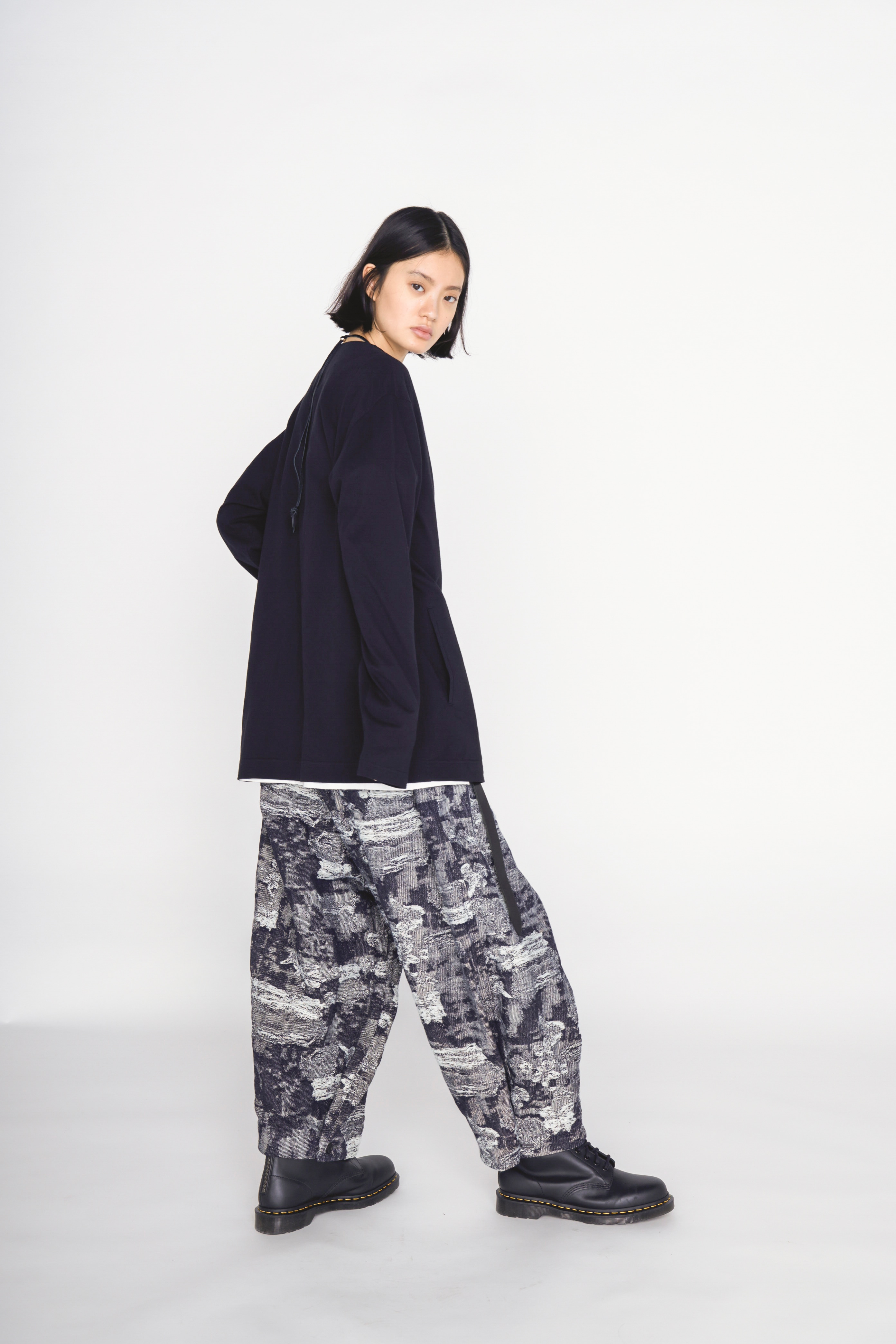 JACQUARD DENIM 2-TUCK PANTS