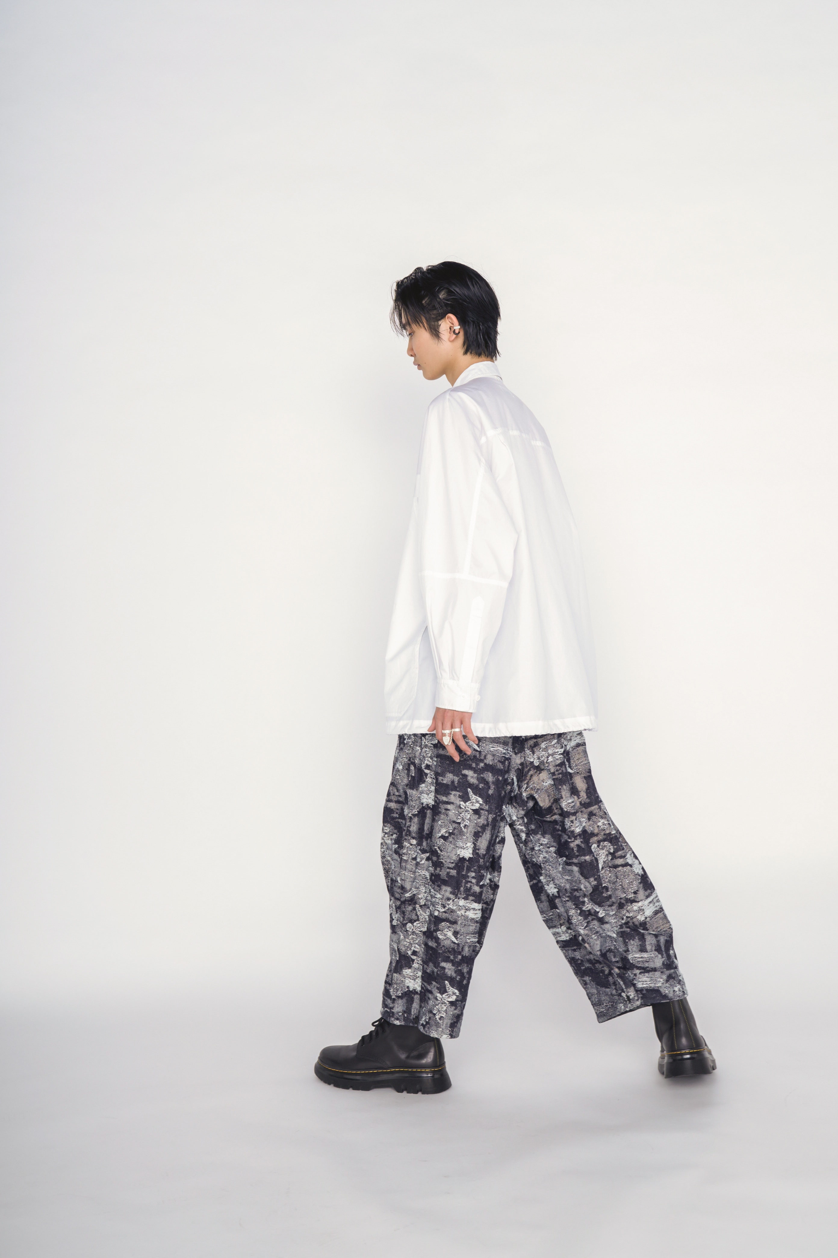 JACQUARD DENIM 2-TUCK PANTS