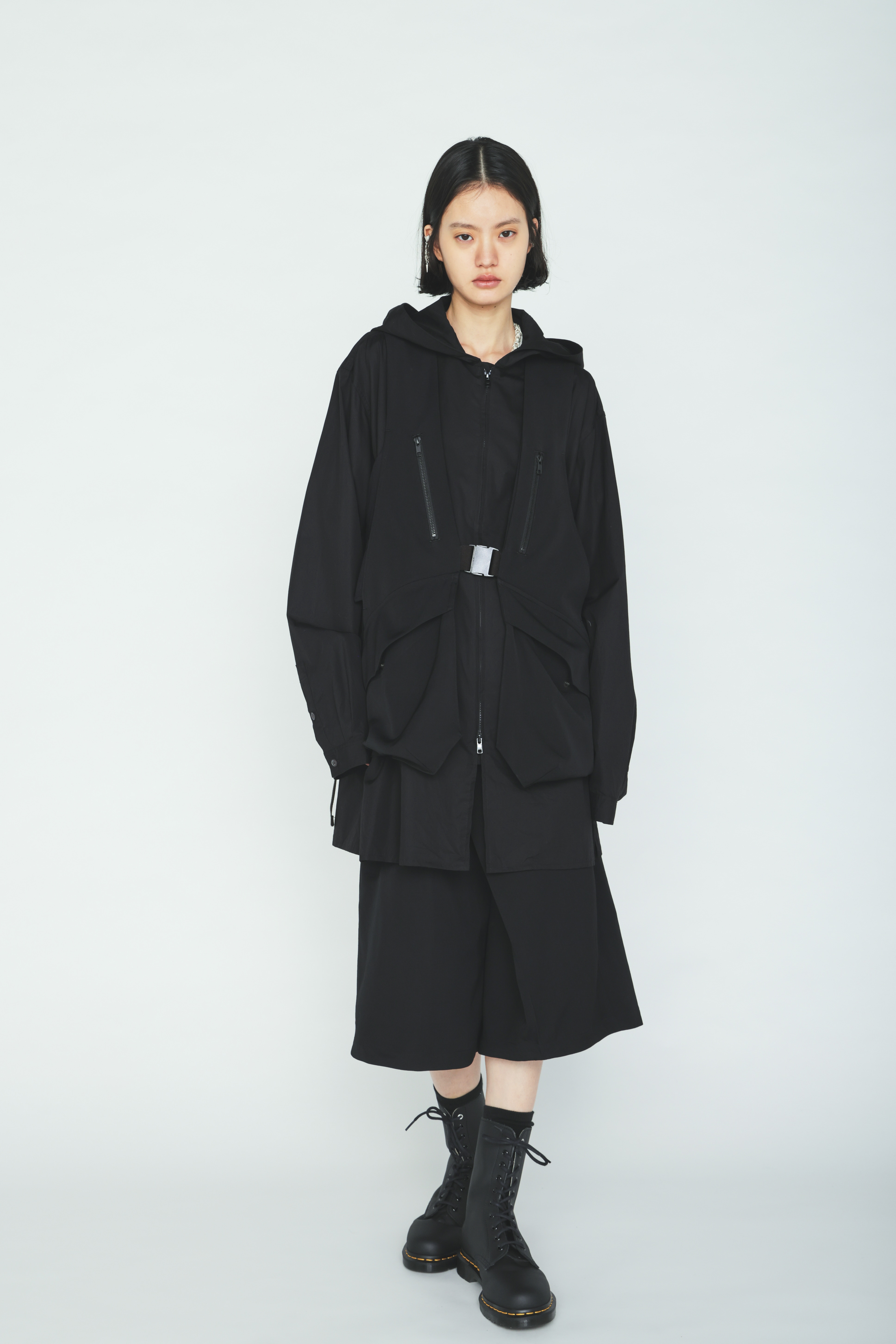 WASHER WOOL GABARDINE WRAP HALF PANTS