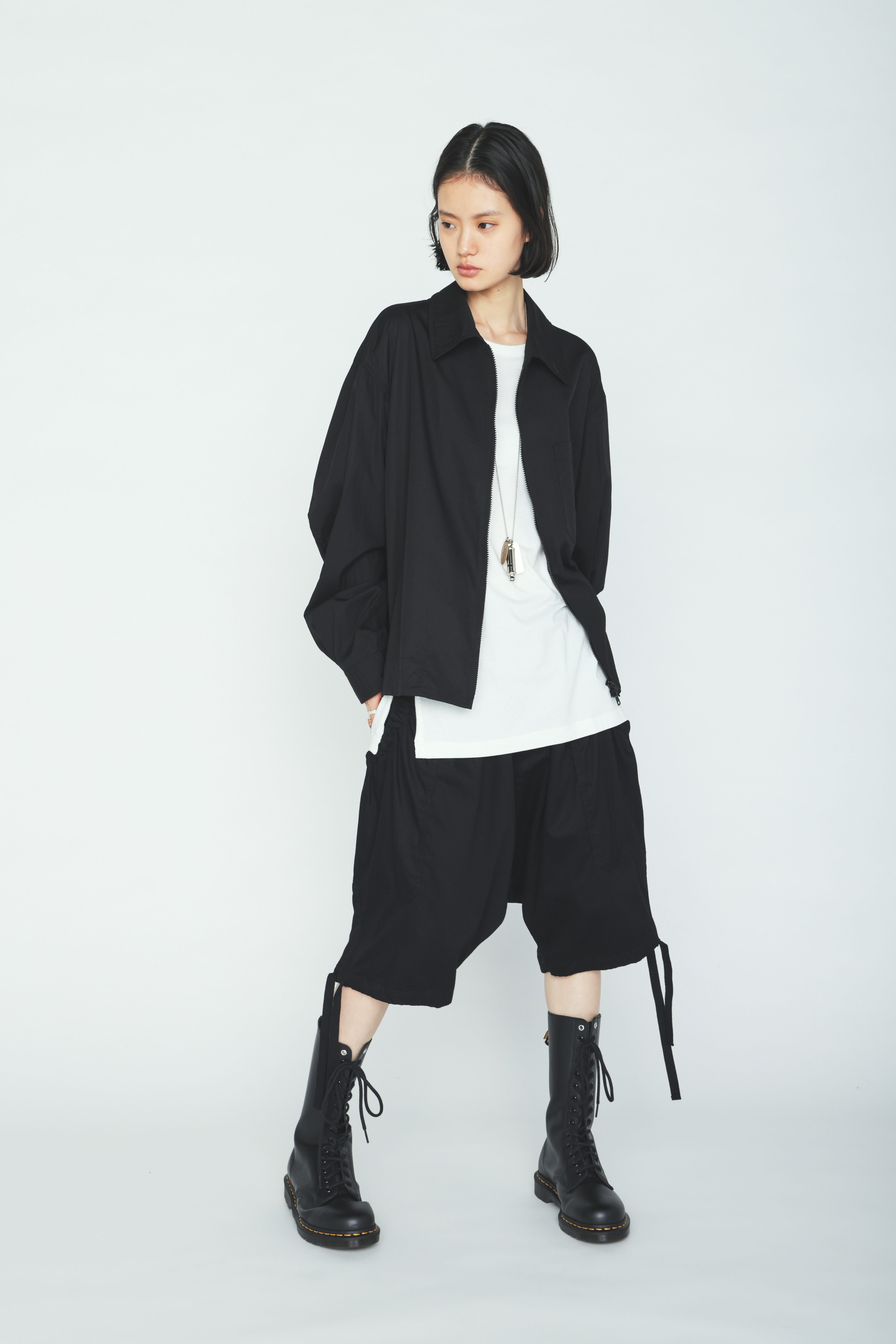 COTTON TWILL GATHERED POCKET SHORT PANTS