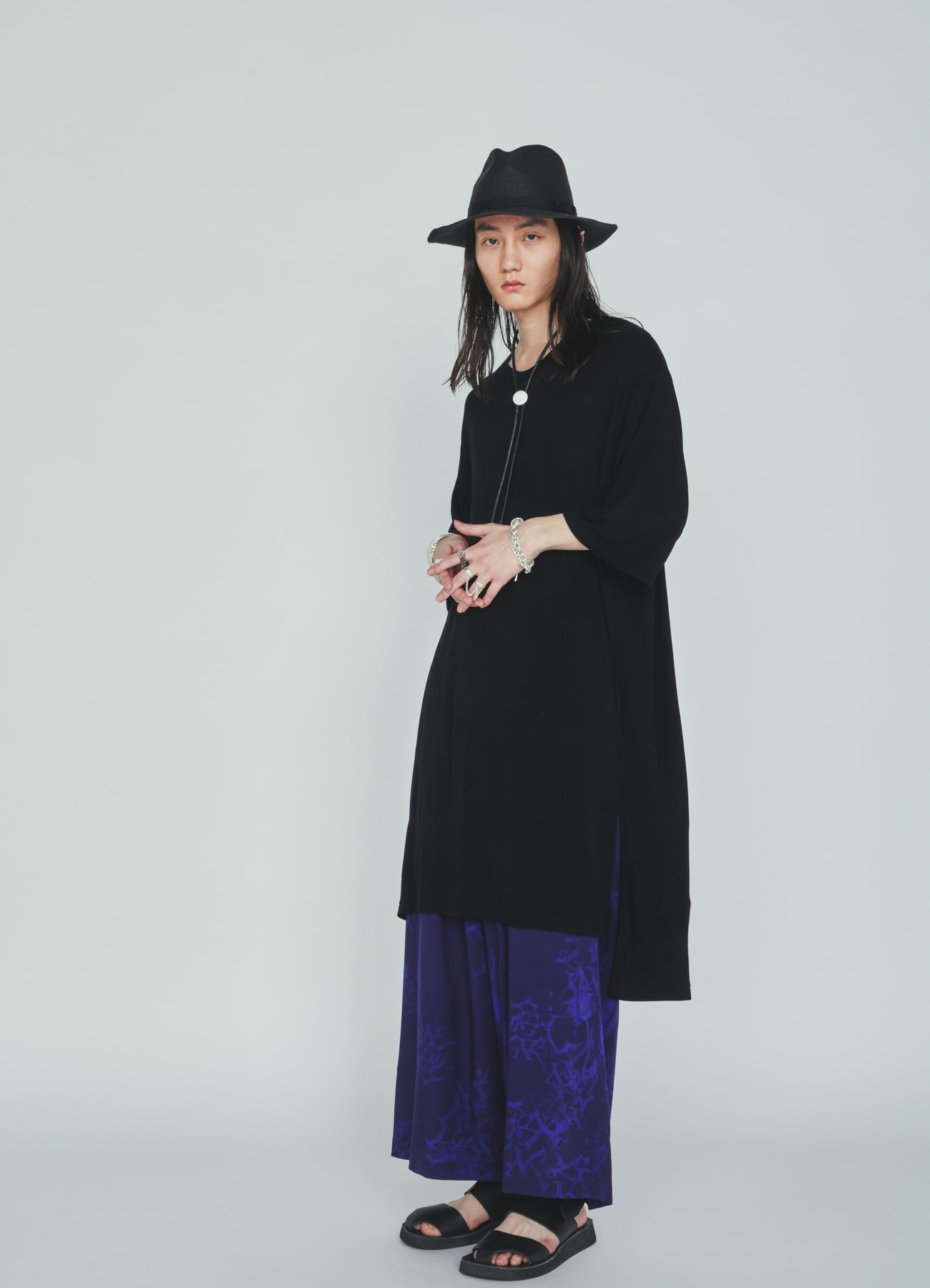 RAYON “Y” LETTER AND INDIAN MOTIF PRINT WIDE SAROUEL PANTS