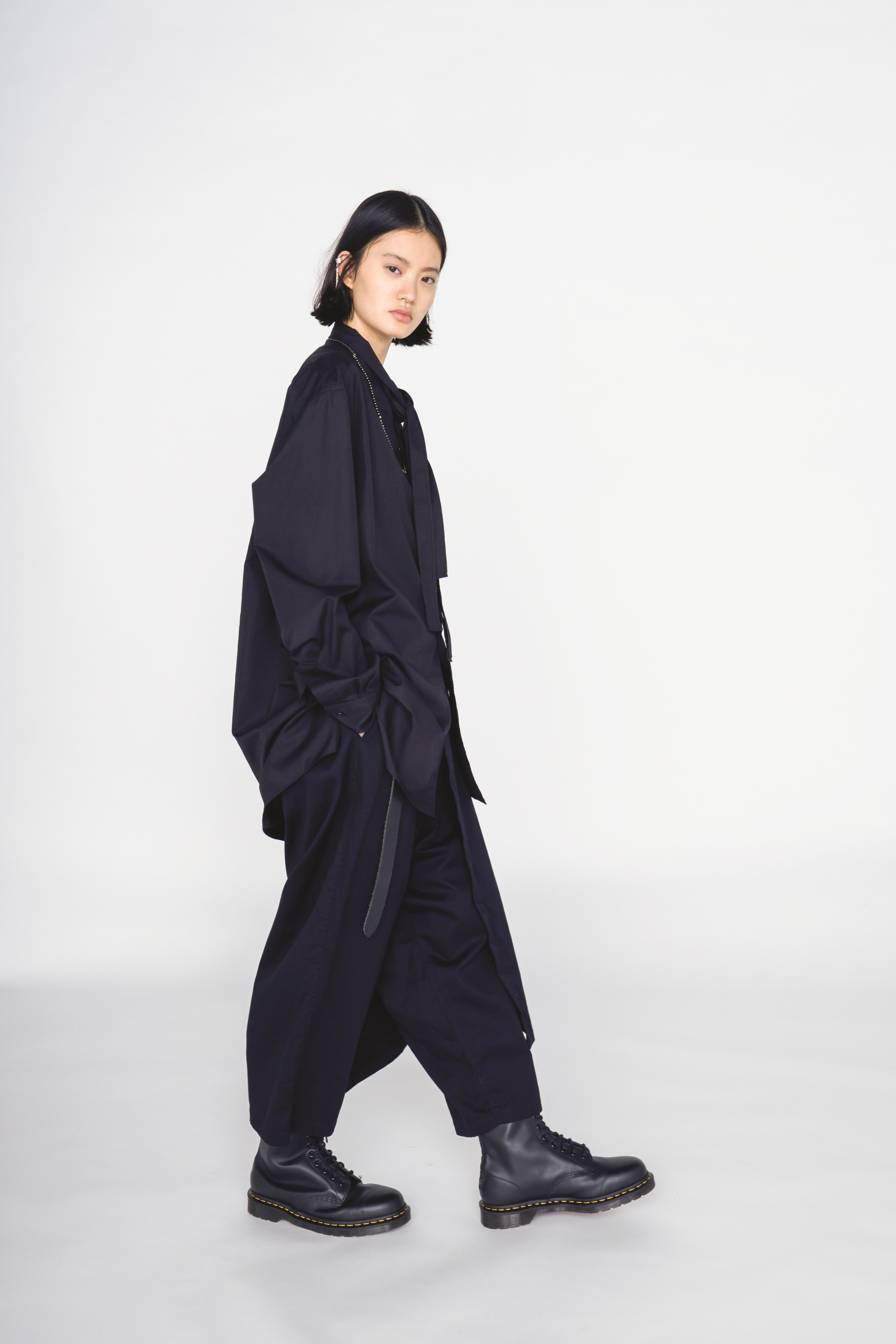 COTTON TWILL GATHERED POCKET WRAP PANTS