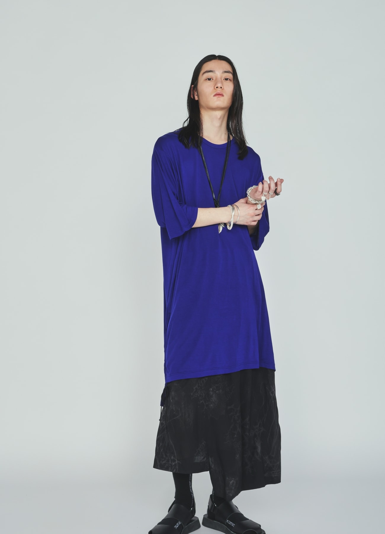 RAYON “Y” LETTER AND SUN-MOON PRINT WRAP SKIRT