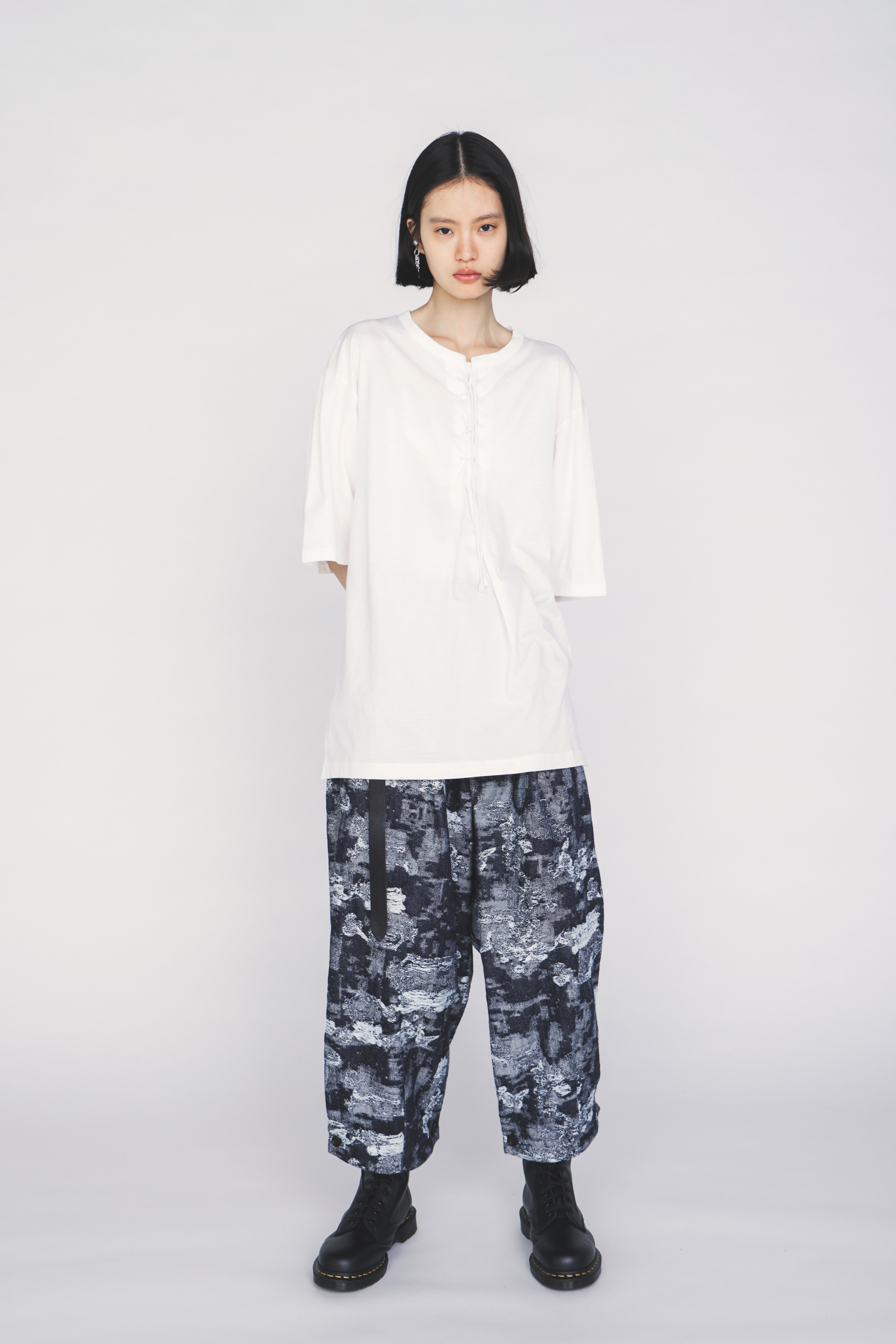 30/COTTON JERSEY LACE-UP T-SHIRT