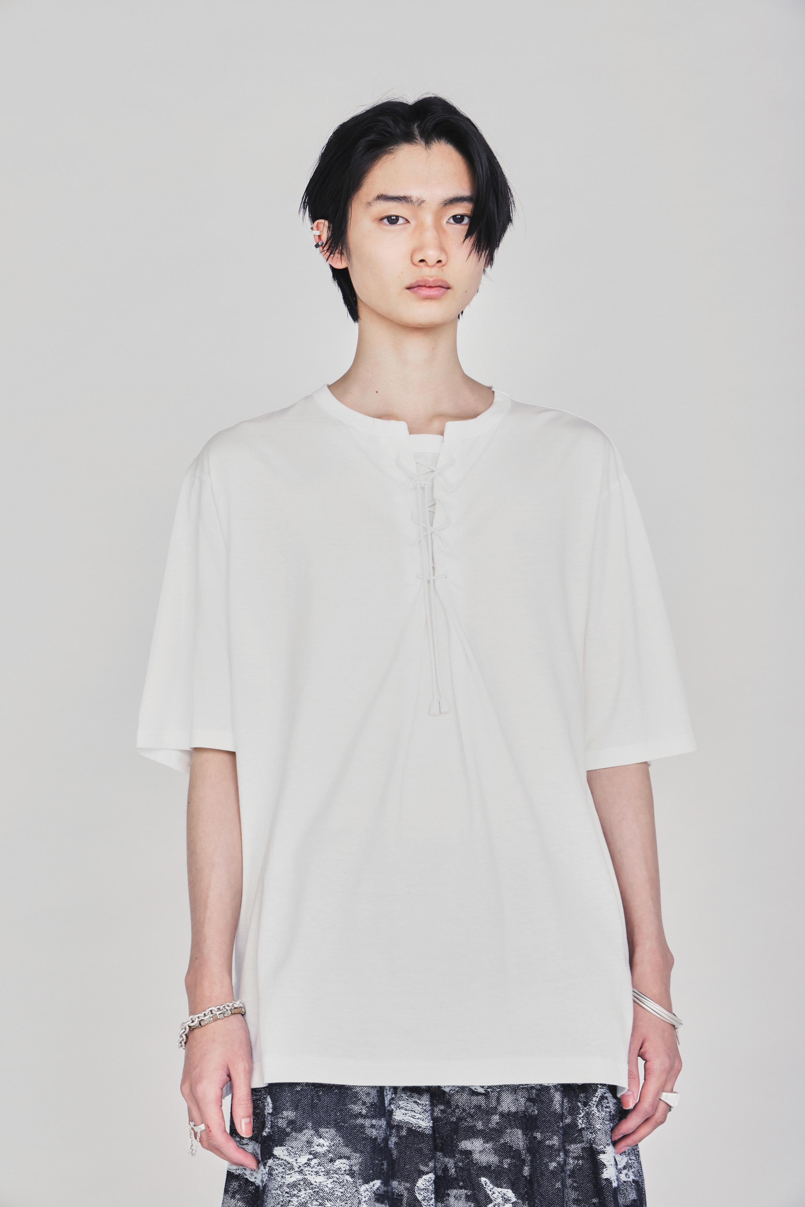 30/COTTON JERSEY LACE-UP T-SHIRT