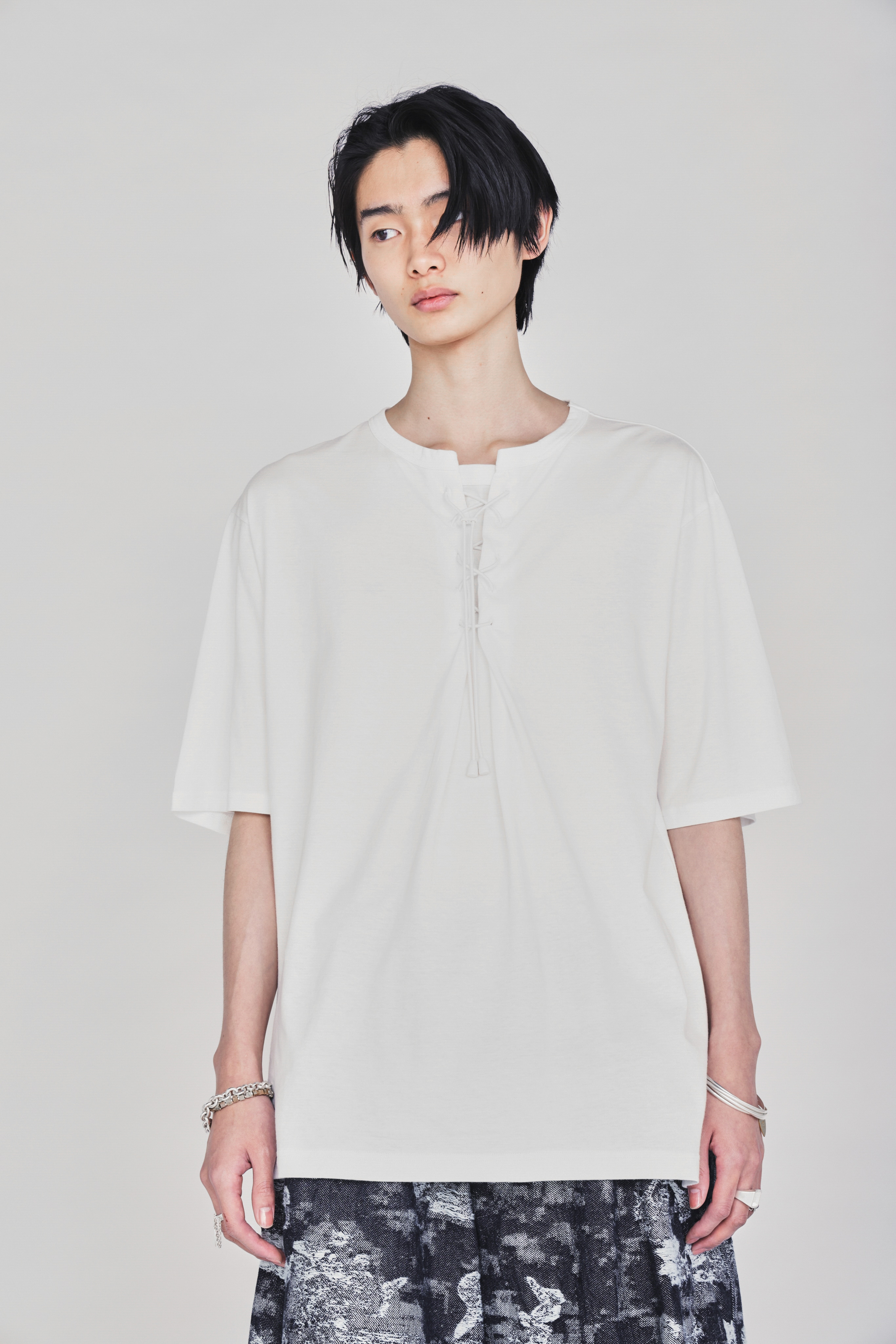 30/COTTON JERSEY LACE-UP T-SHIRT