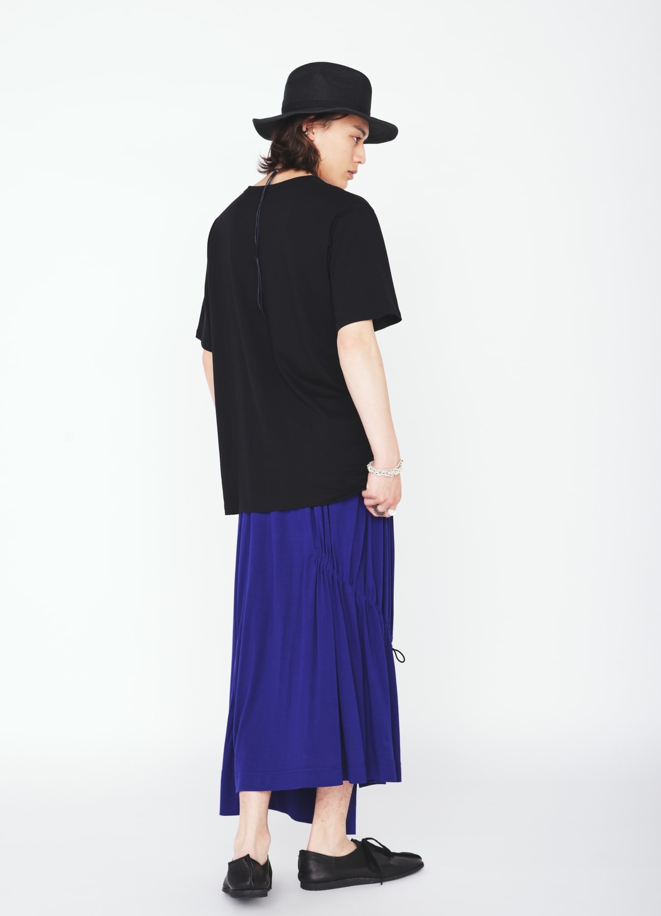 ASYMMETRY DESIGN SHORT-SLEEVED T-SHIRT WITH SUN-MOON PRINT FABRIC