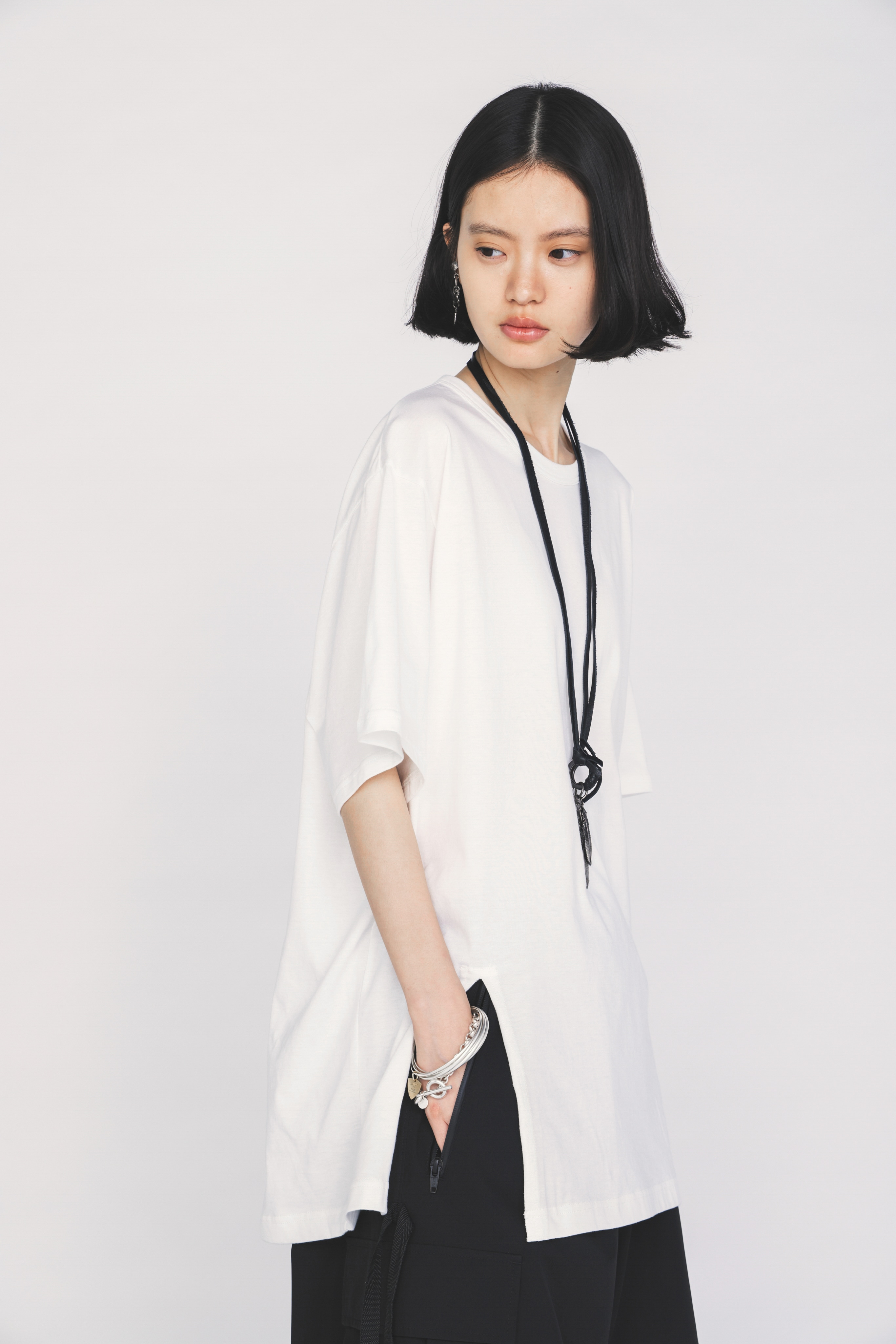 30/COTTON JERSEY FRONT SLIT T-SHIRT