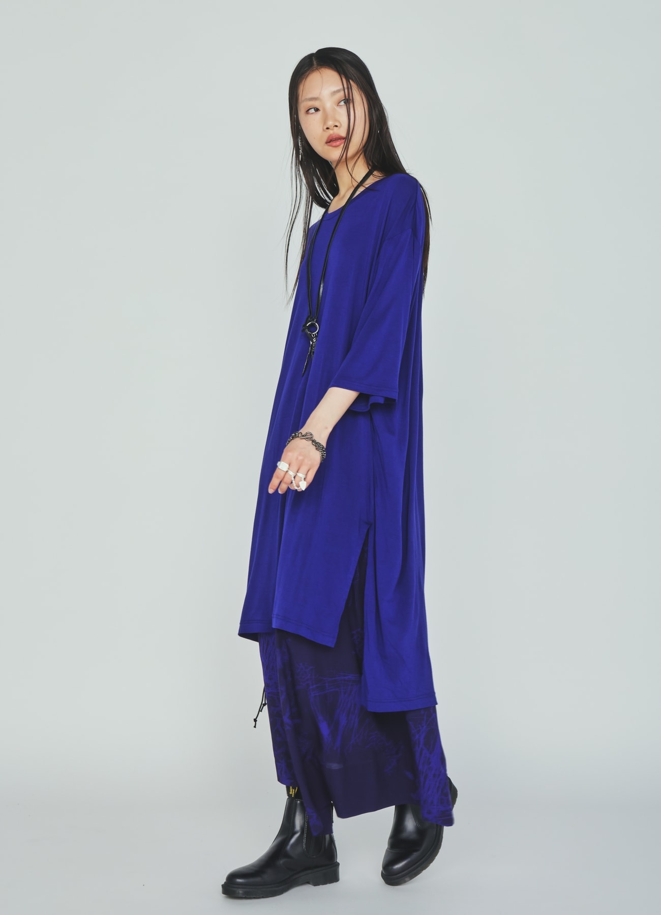 RAYON JERSEY SIDE SLITS LONG T-SHIRT