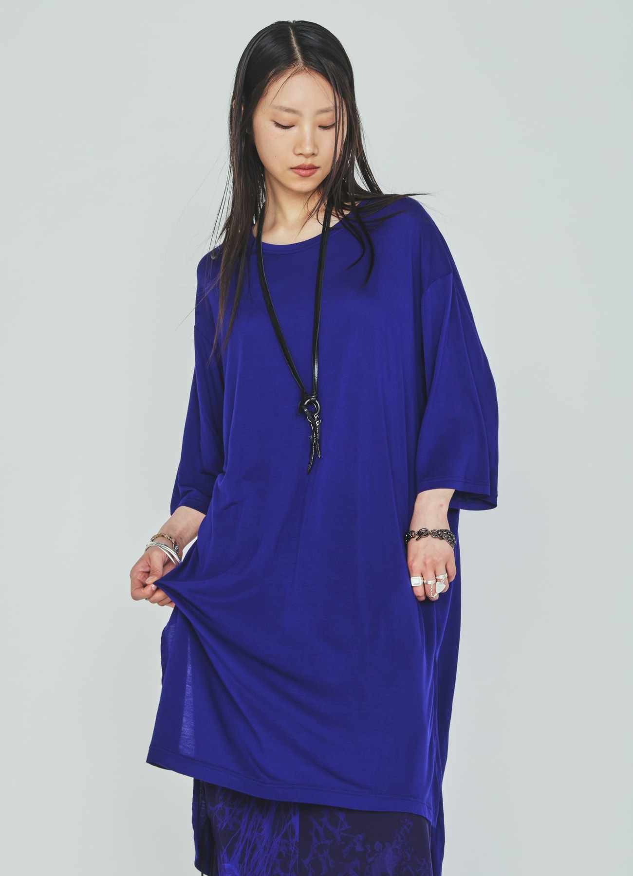 RAYON JERSEY SIDE SLITS LONG T-SHIRT