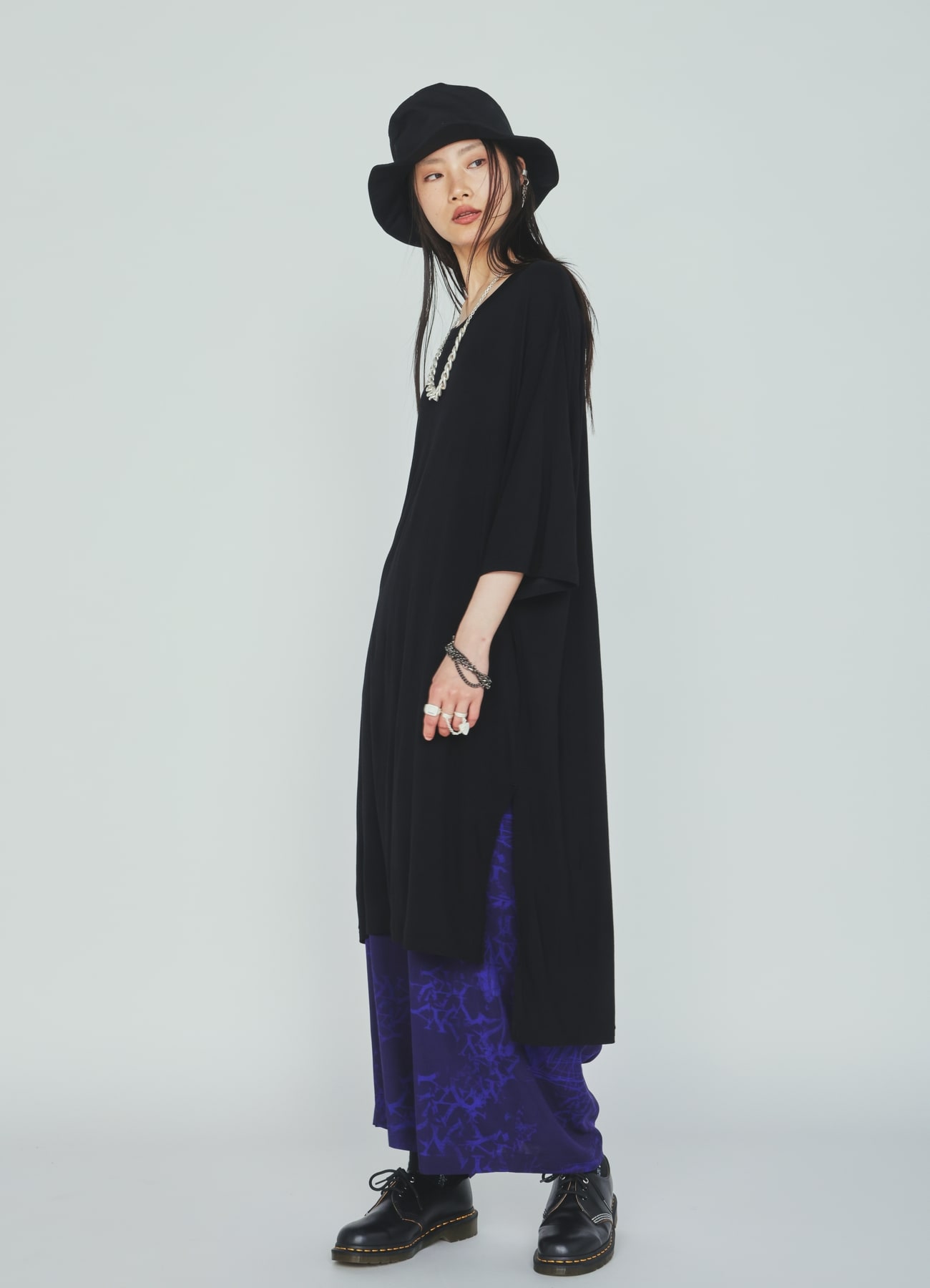 RAYON JERSEY SIDE SLITS LONG T-SHIRT