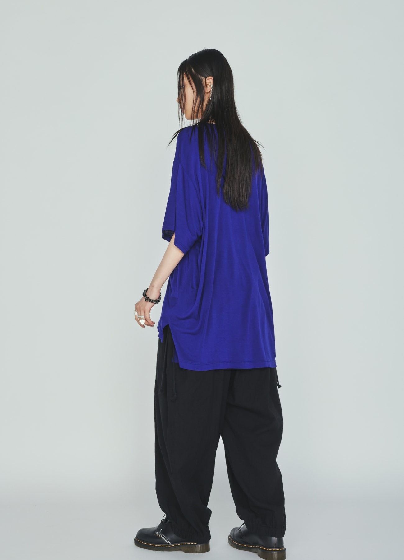 RAYON JERSEY SIDE SLITS T-SHIRT