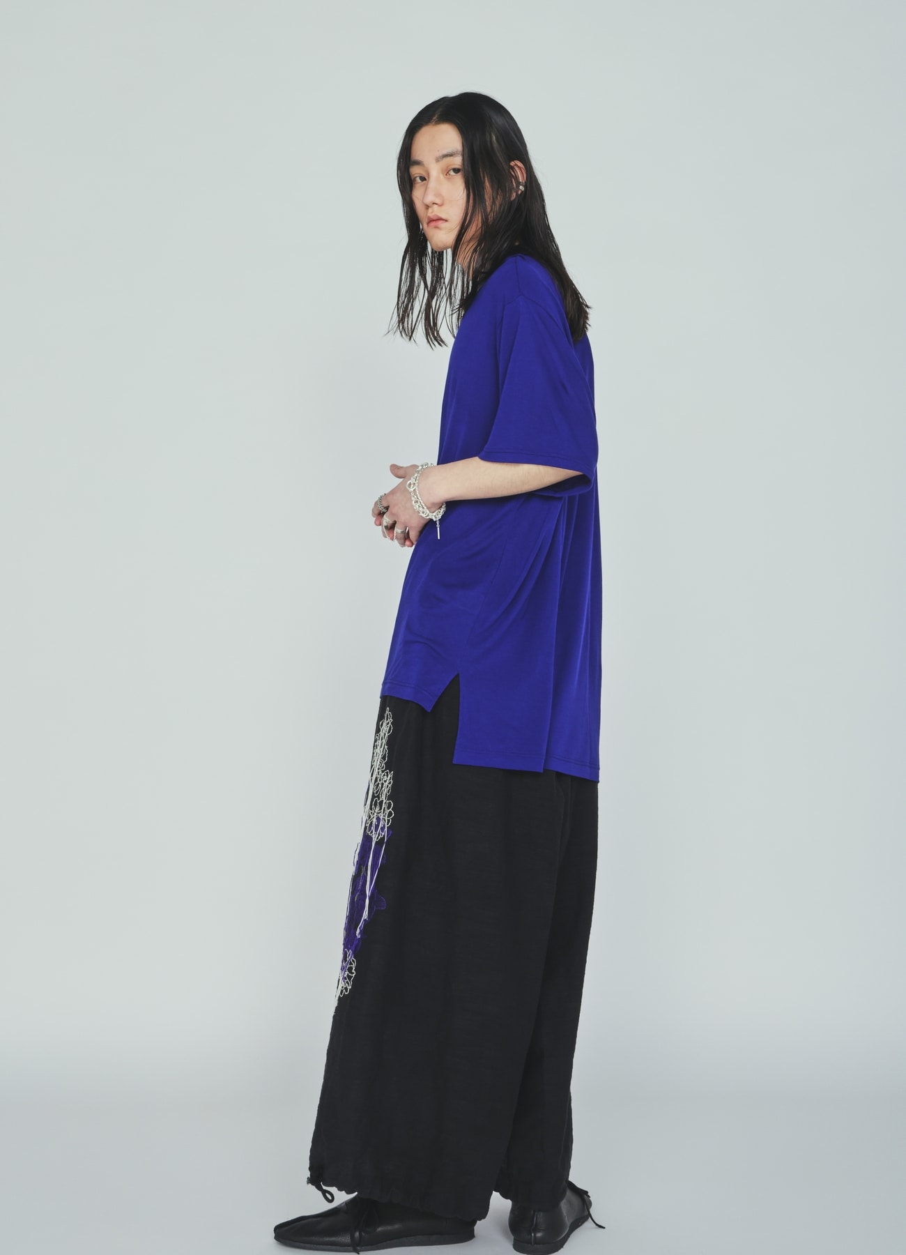 RAYON JERSEY SIDE SLITS T-SHIRT