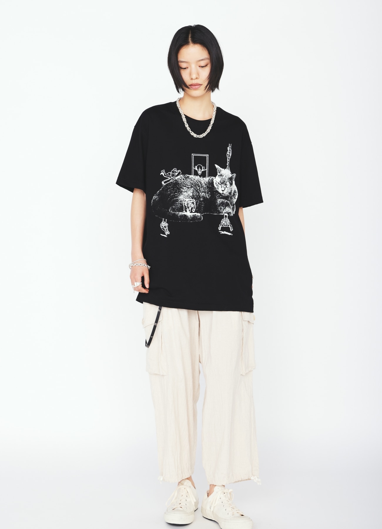 GRAPHIC T-SHIRT -CAT AMUSEMENT PARK-(S Black): S'YTE｜THE SHOP