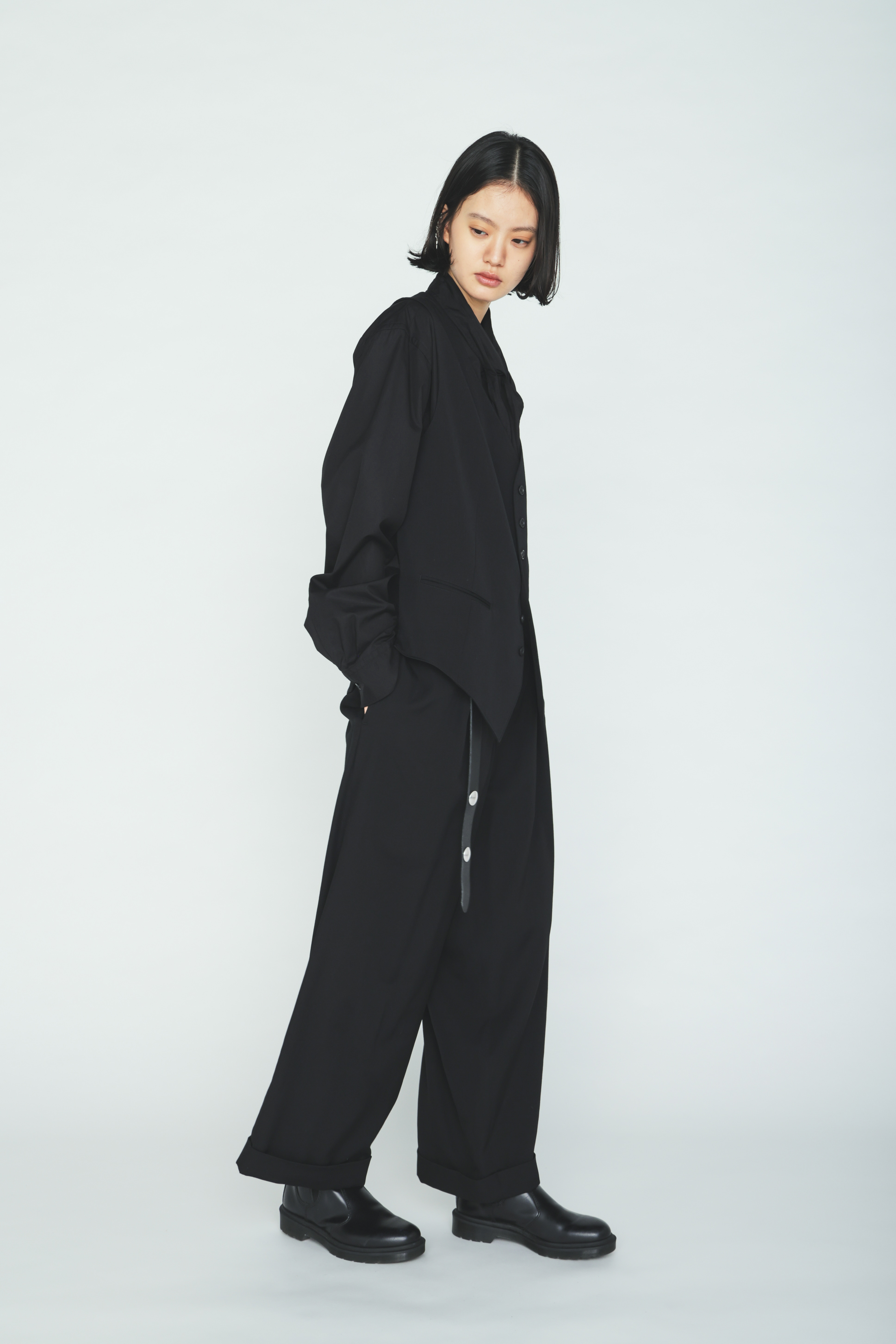 WASHER WOOL GABARDINE V NECK VEST