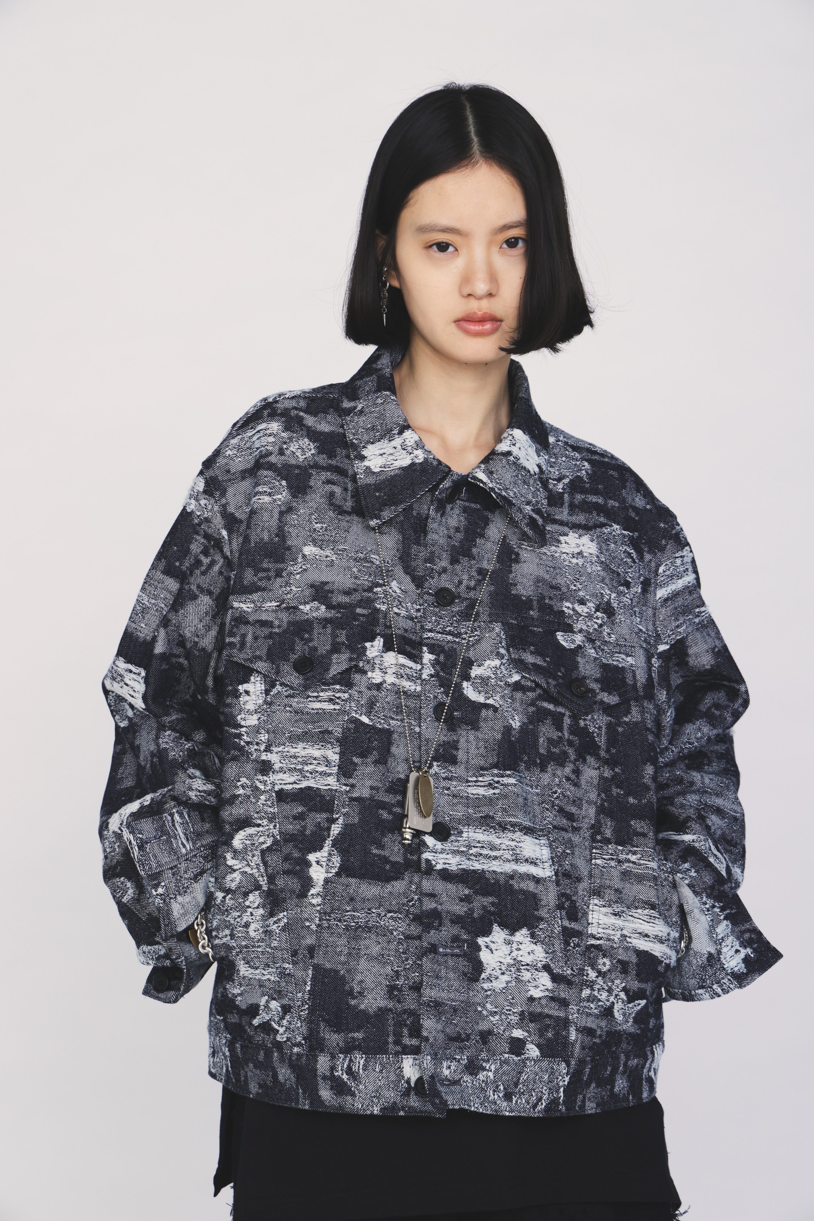 JACQUARD DENIM TRUCKER JACKET