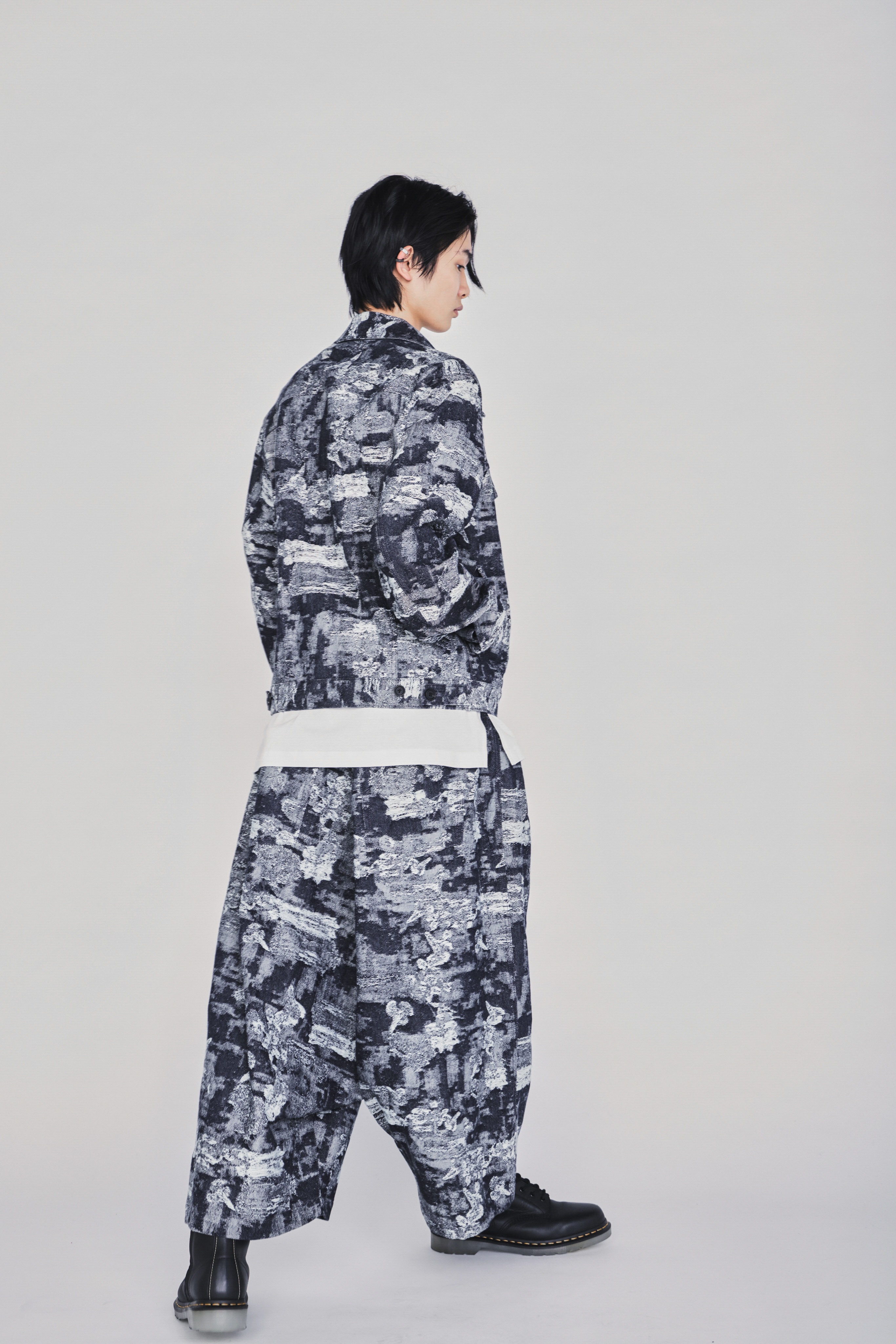 JACQUARD DENIM TRUCKER JACKET