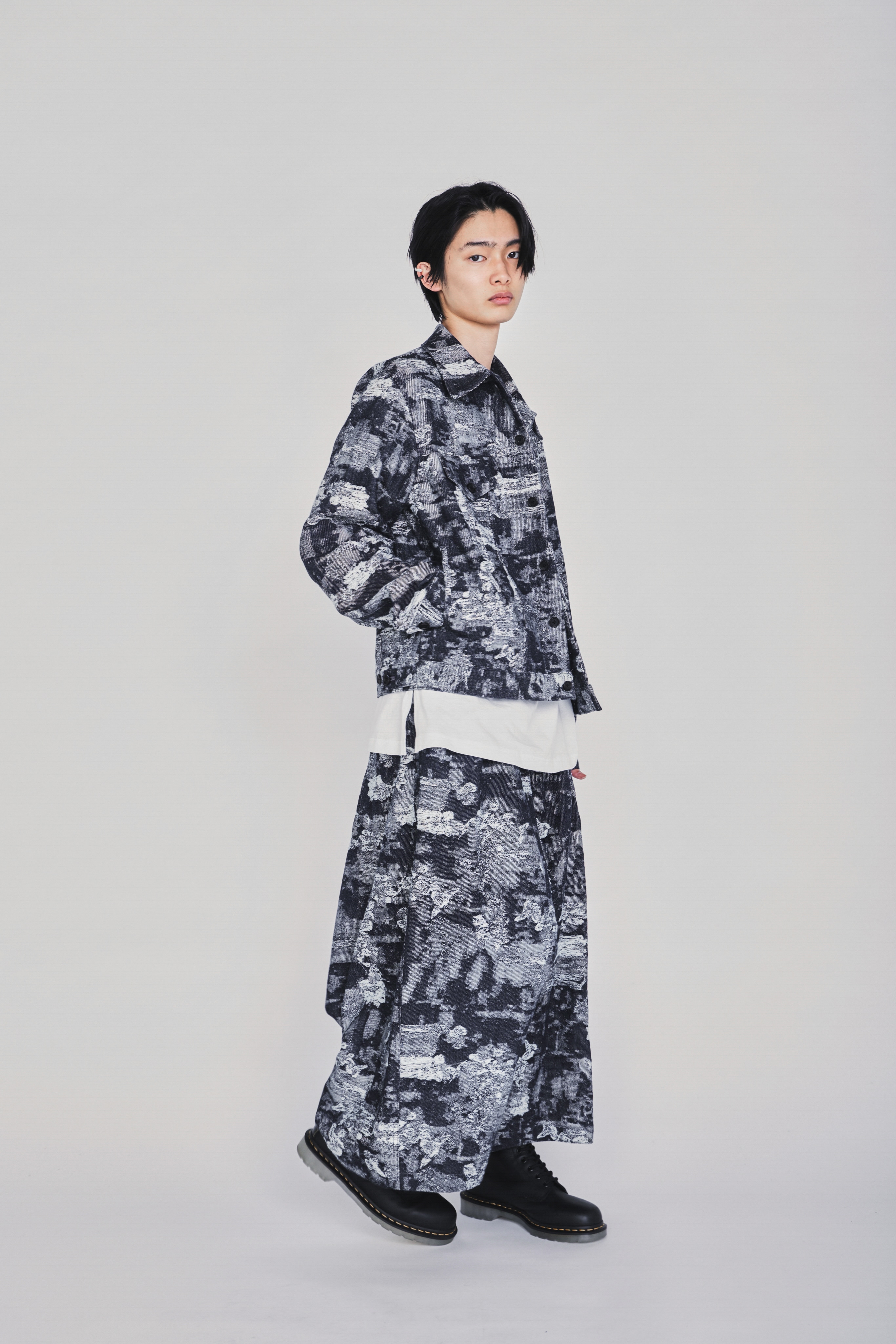 JACQUARD DENIM TRUCKER JACKET