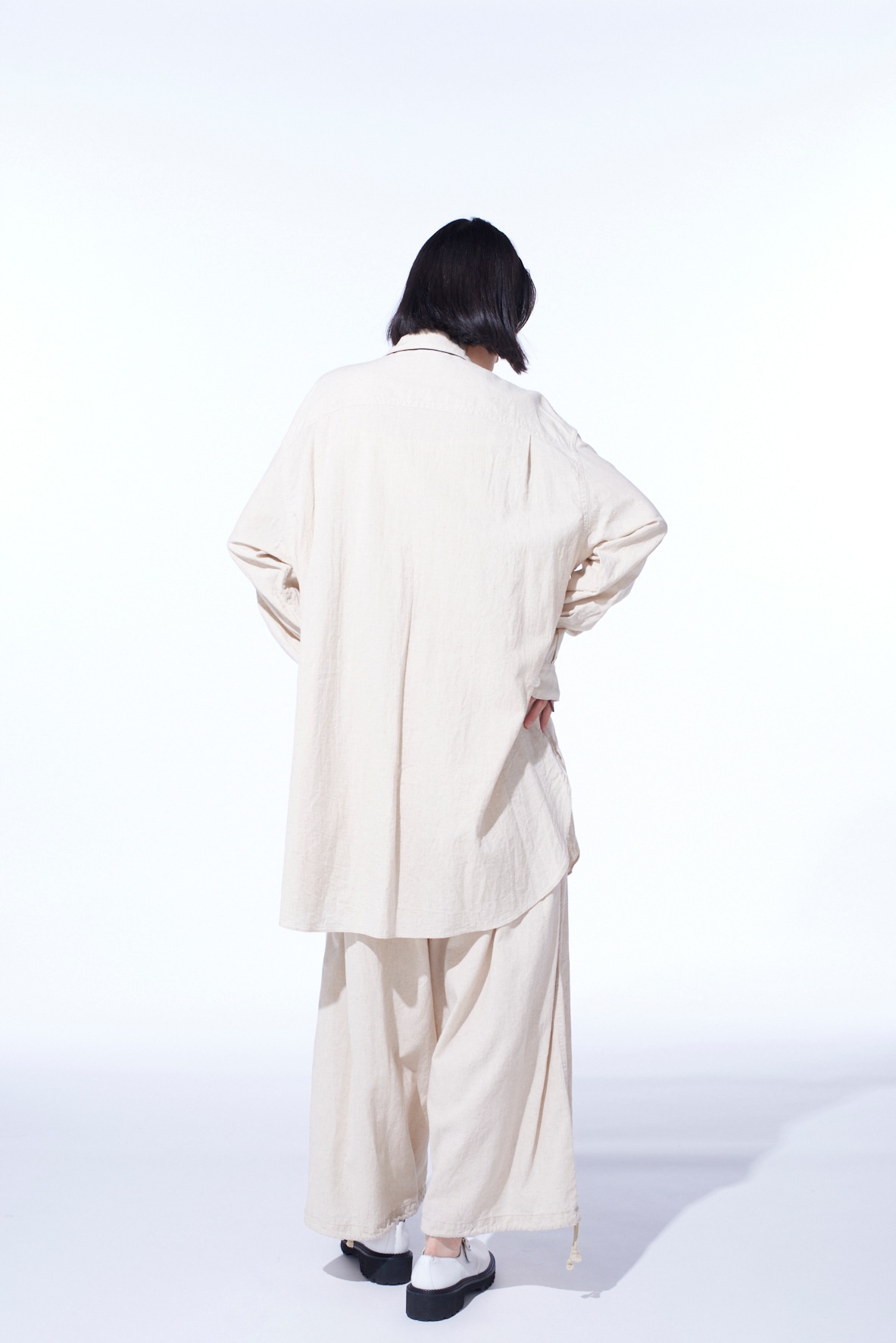 COTTON/LINEN POPLIN PLEATED OVERSIZE SHIRT