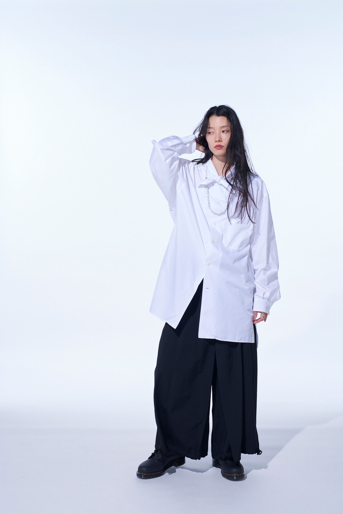 COTTON BROAD RIBBON COLLAR SHIRT
