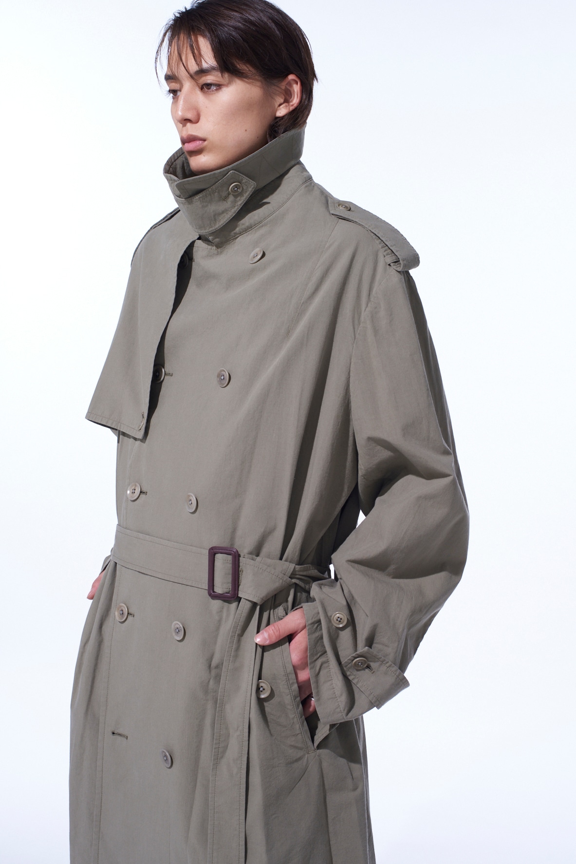 BRUSHED WASHER FINISH BROAD TRENCH COAT(S Khaki): S'YTE｜THE
