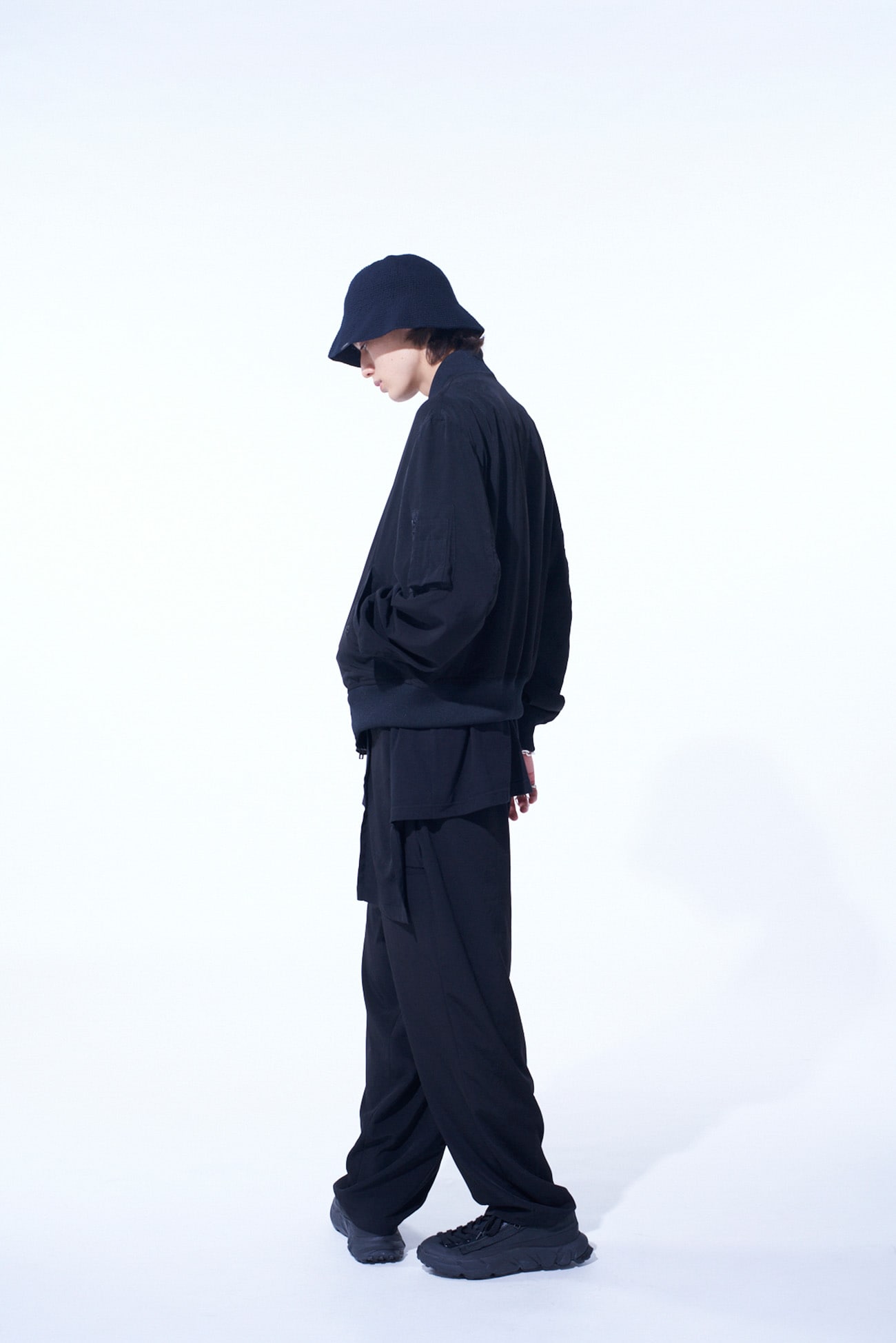 CREPE de CHINE SIDE TUCK TROUSERS
