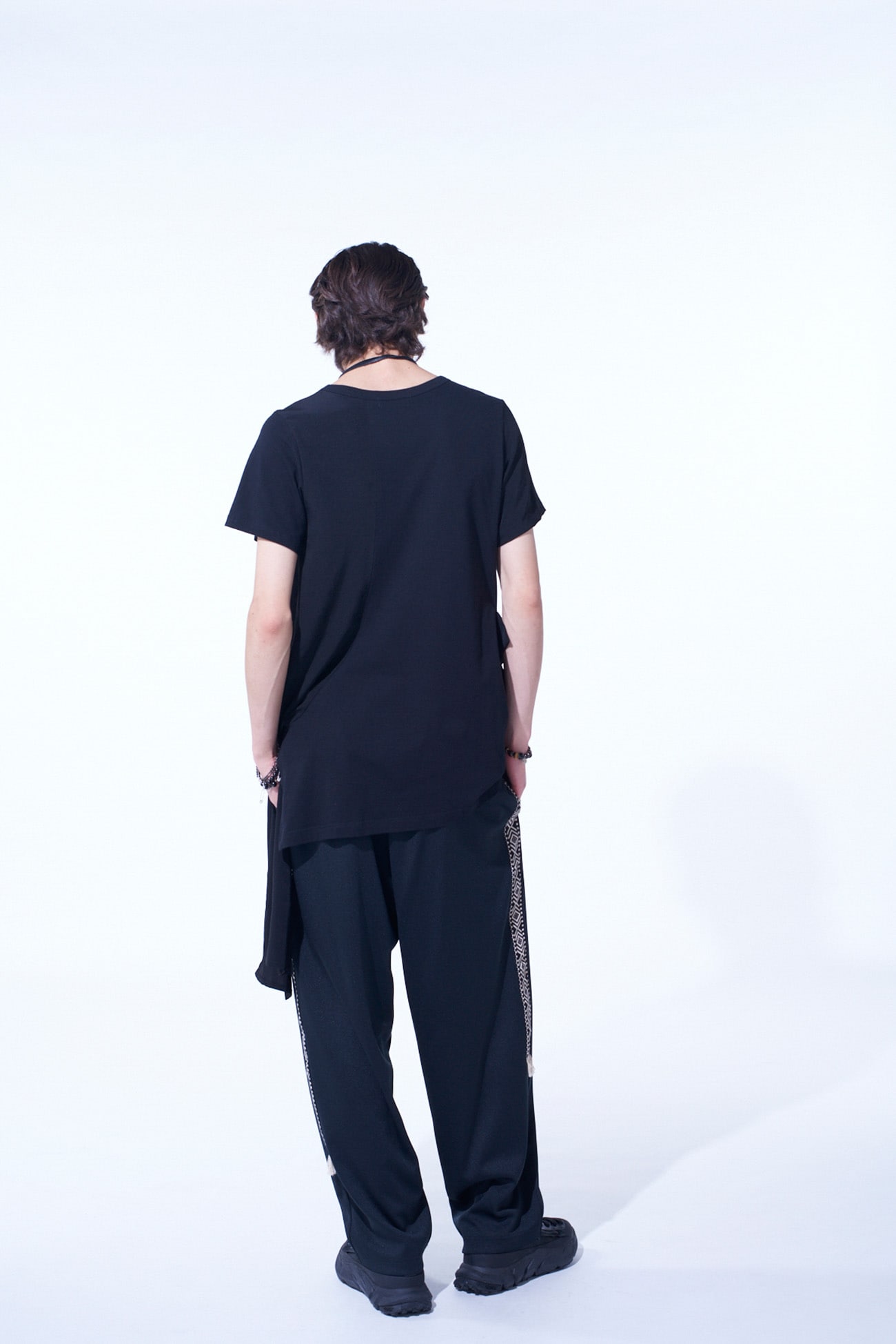 SOFT JERSEY+CREPE de CHINE POCKET SIDE SLIT KNOT T-SHIRT